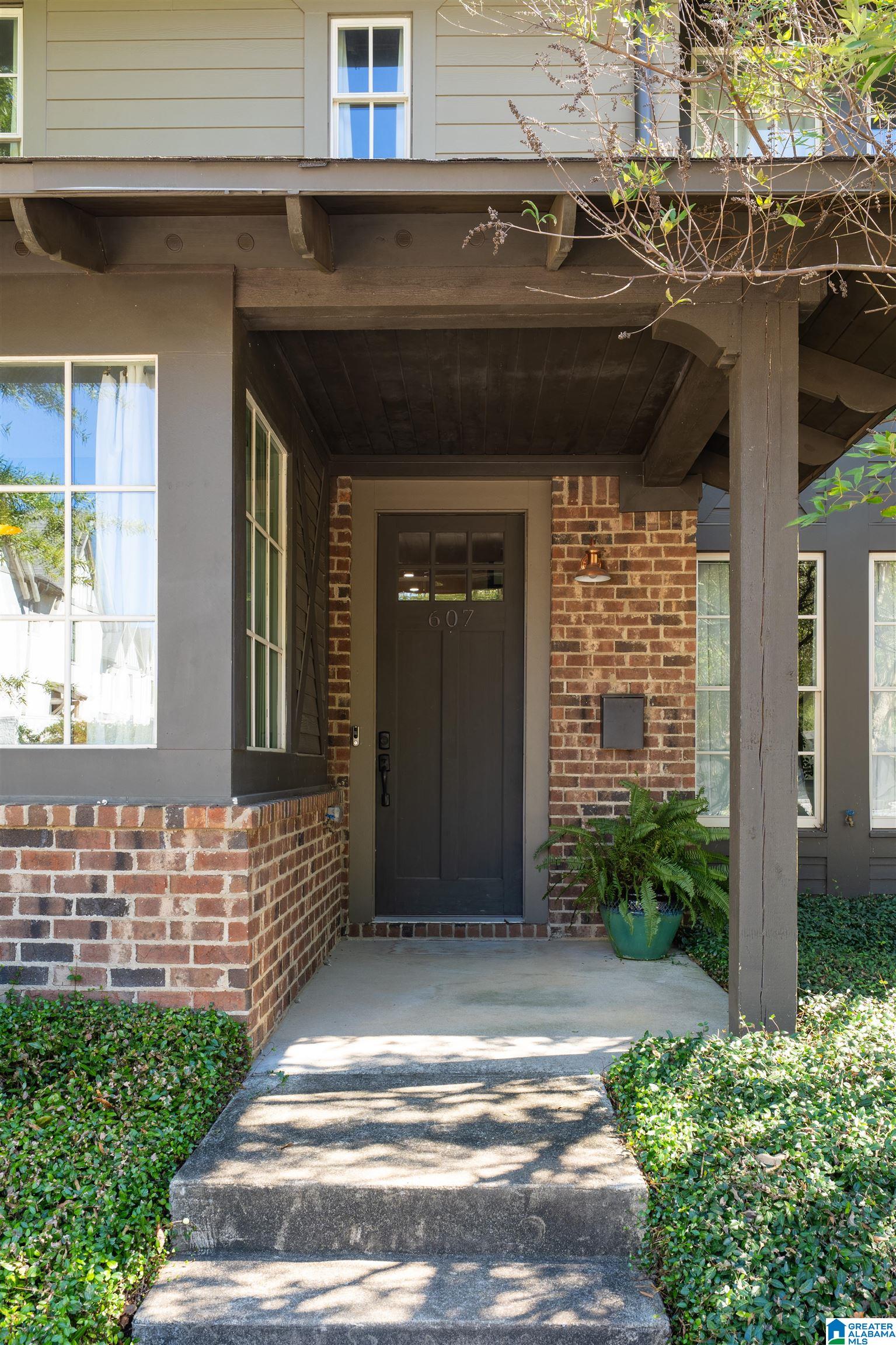607 RUMBLE AVENUE