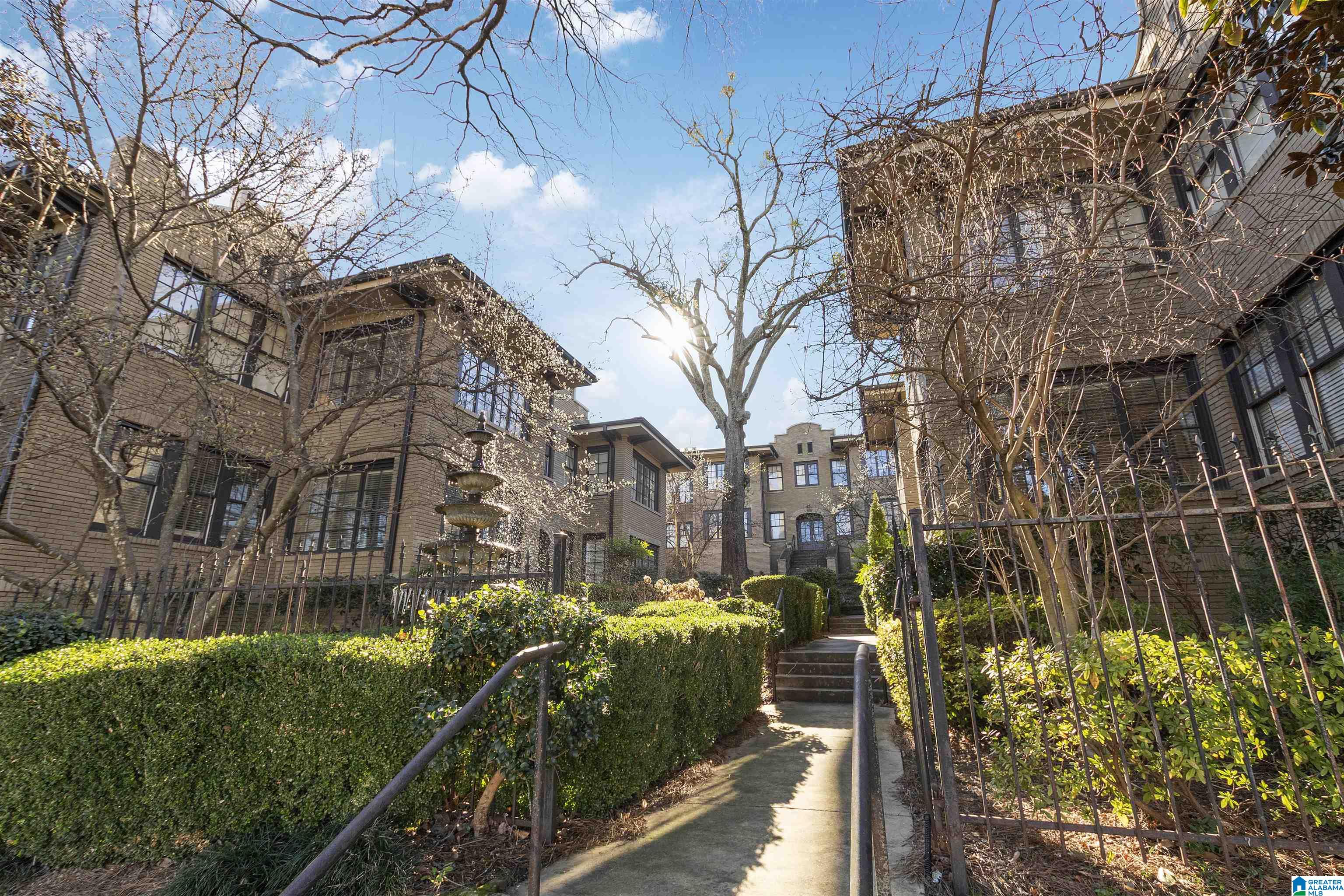 3123 HIGHLAND AVENUE S 102