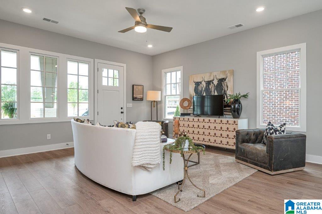 4492 EVERLEE PARKWAY