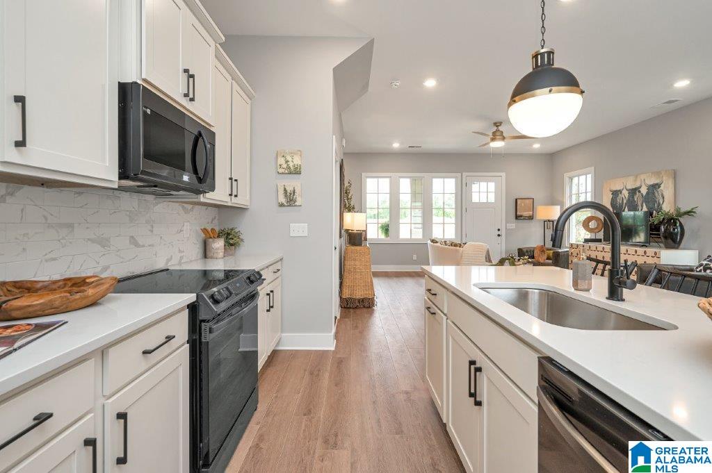 4492 EVERLEE PARKWAY