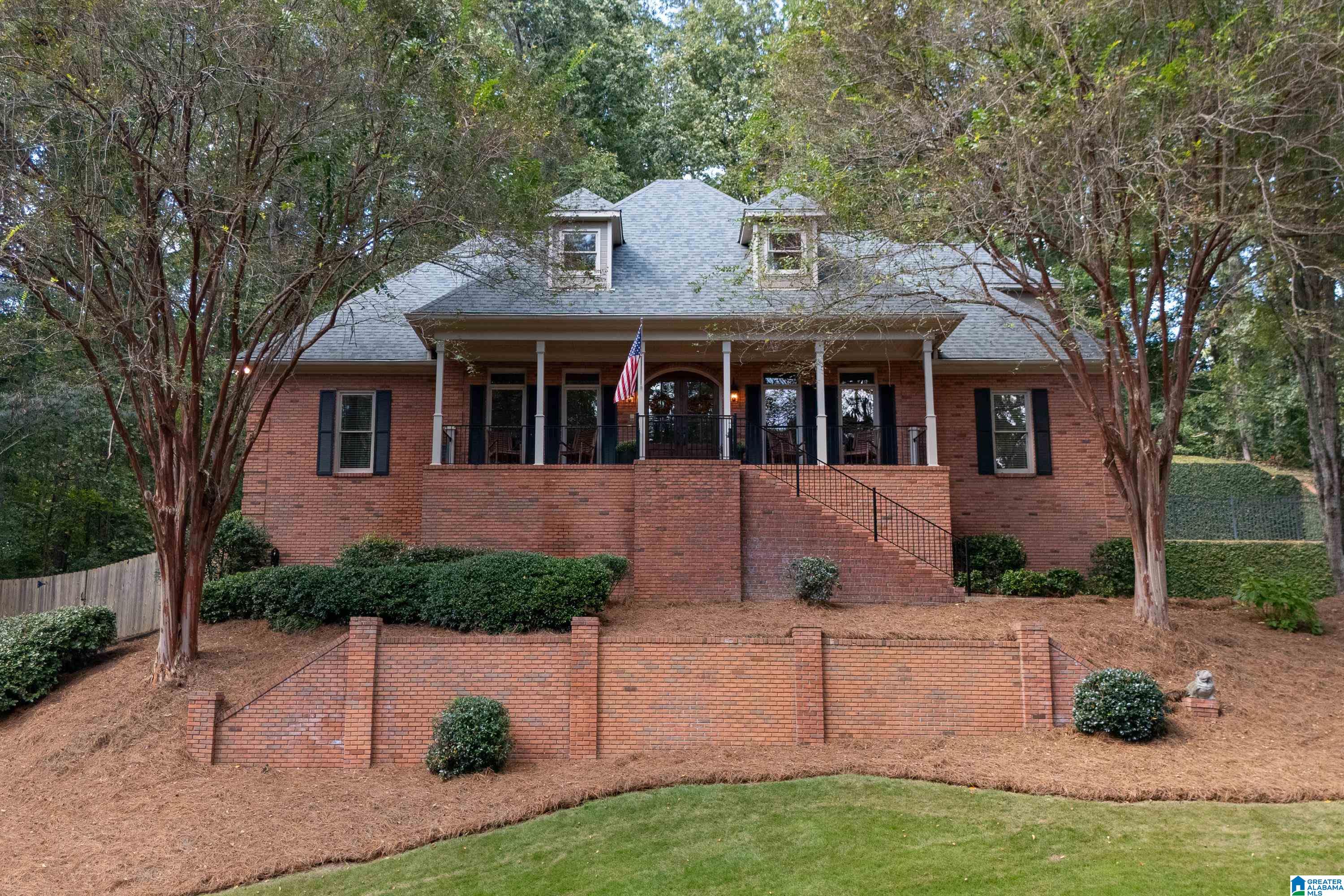 3572 HAMPSHIRE DRIVE