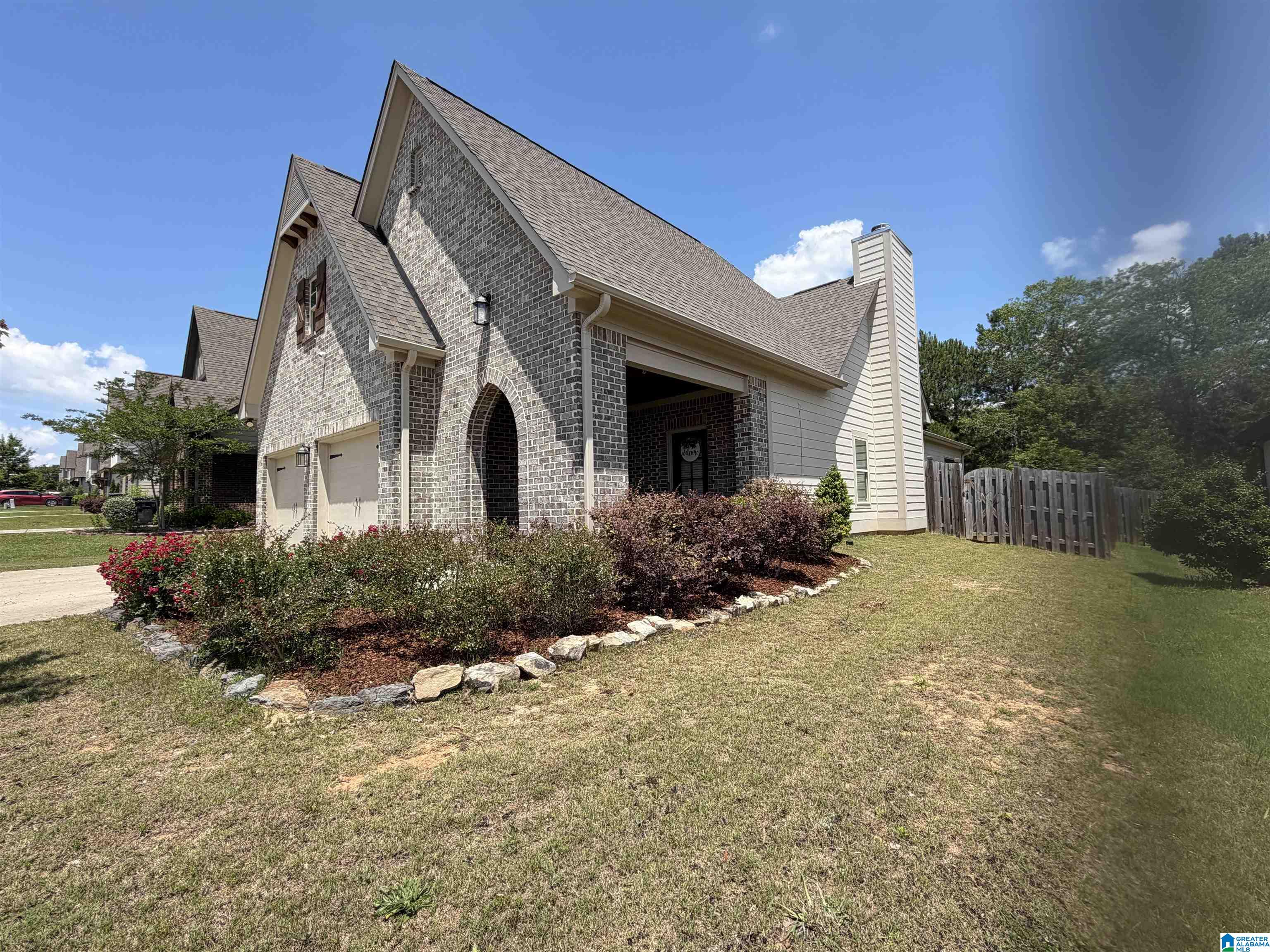 1097 GARNET DRIVE