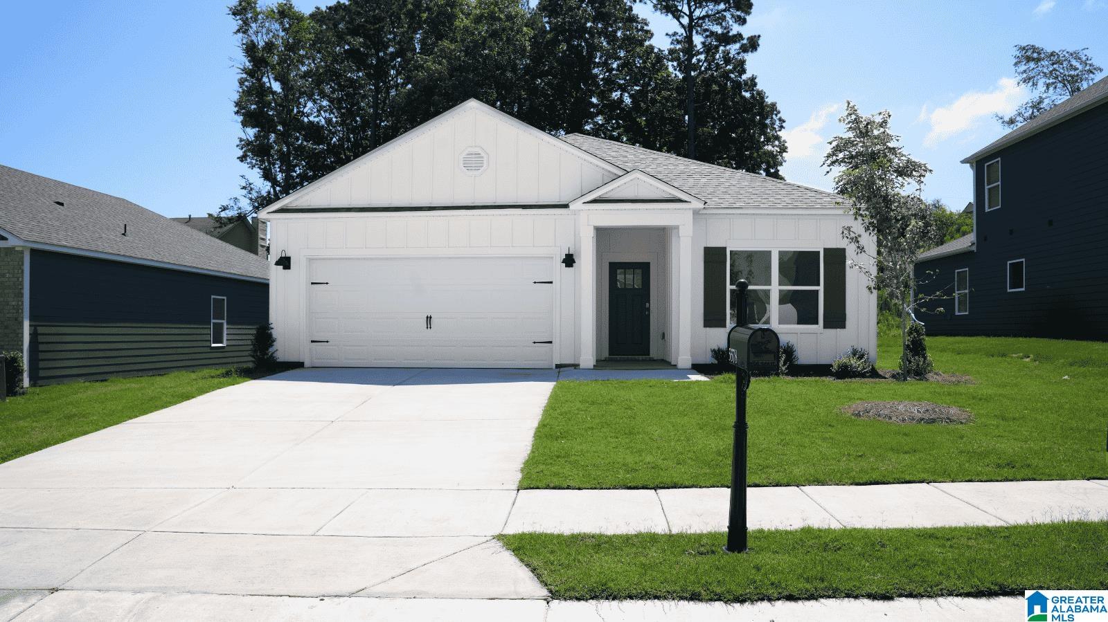 Photo 1 of 37 — 5578 POST OAK TRAIL, BESSEMER, AL 35022