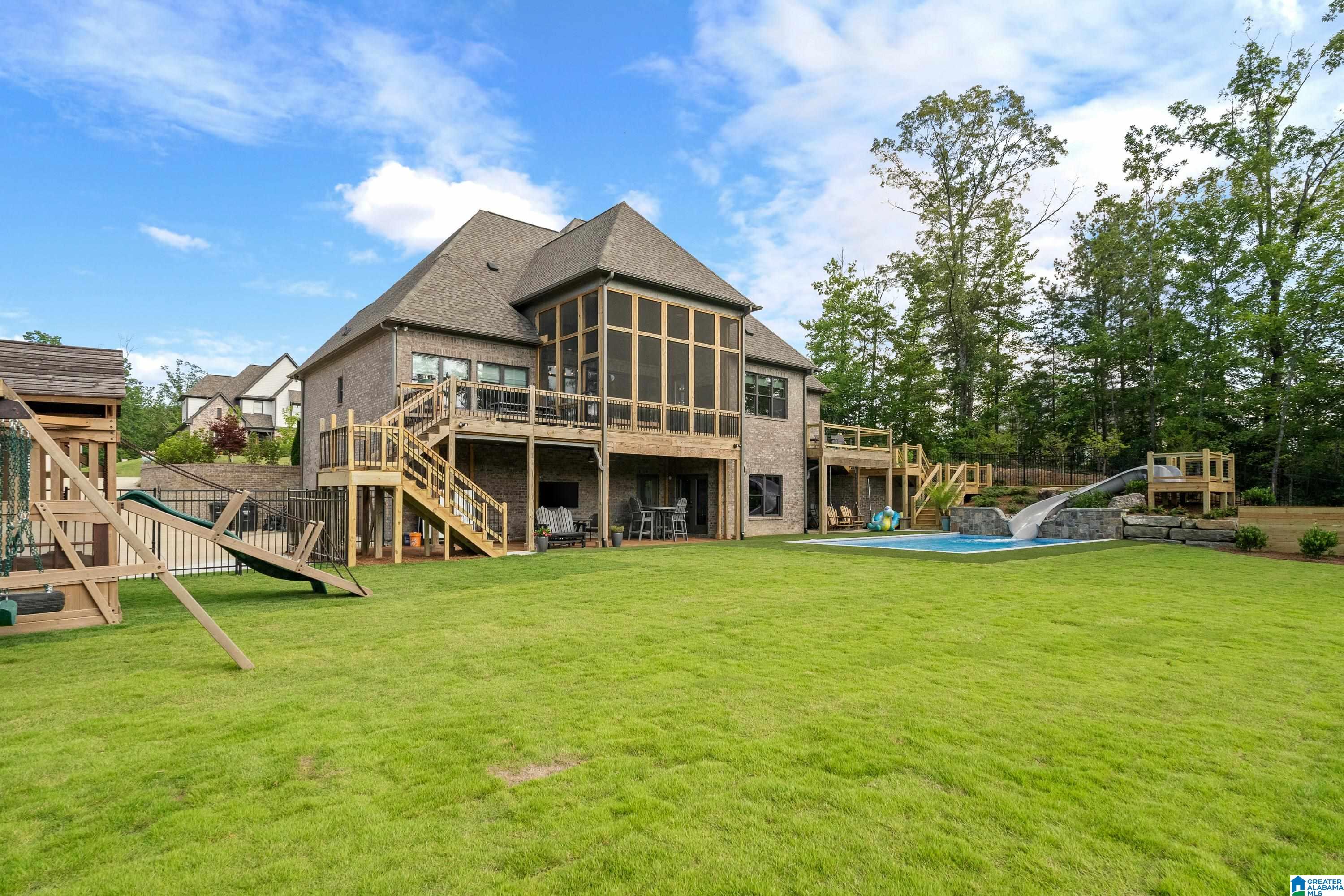 311 SOUTHLEDGE PLACE