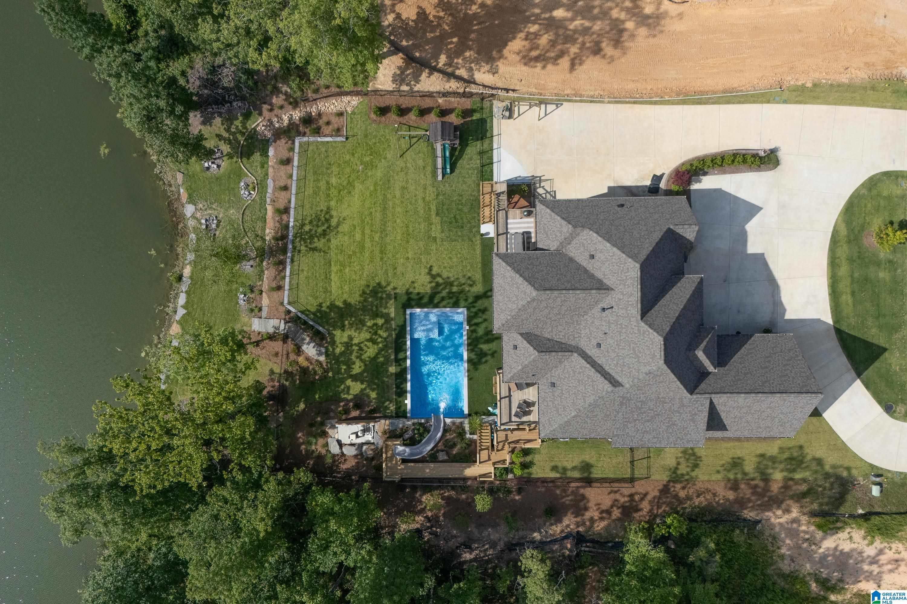 311 SOUTHLEDGE PLACE