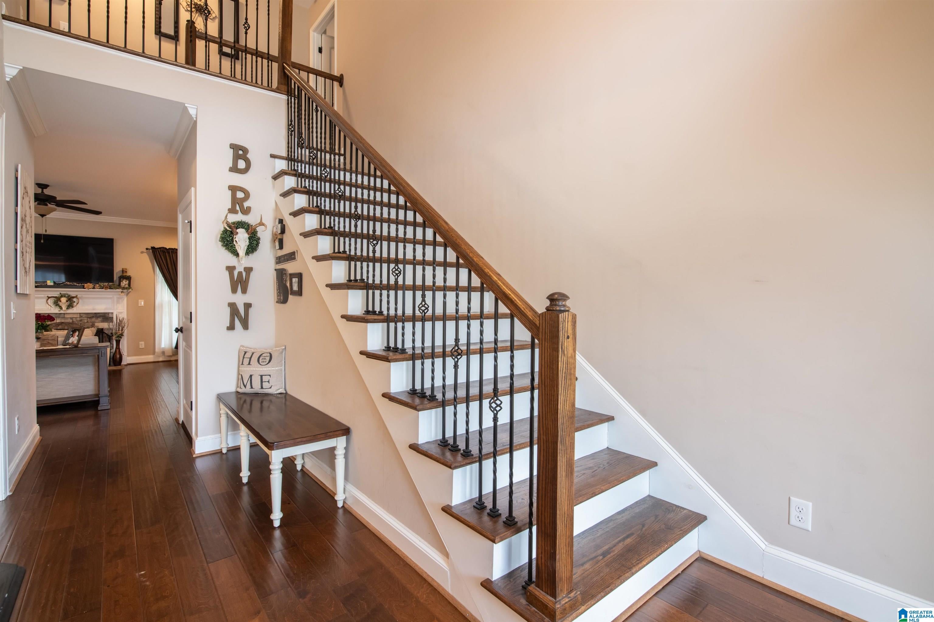 155 LAKESIDE DRIVE - Photo 4