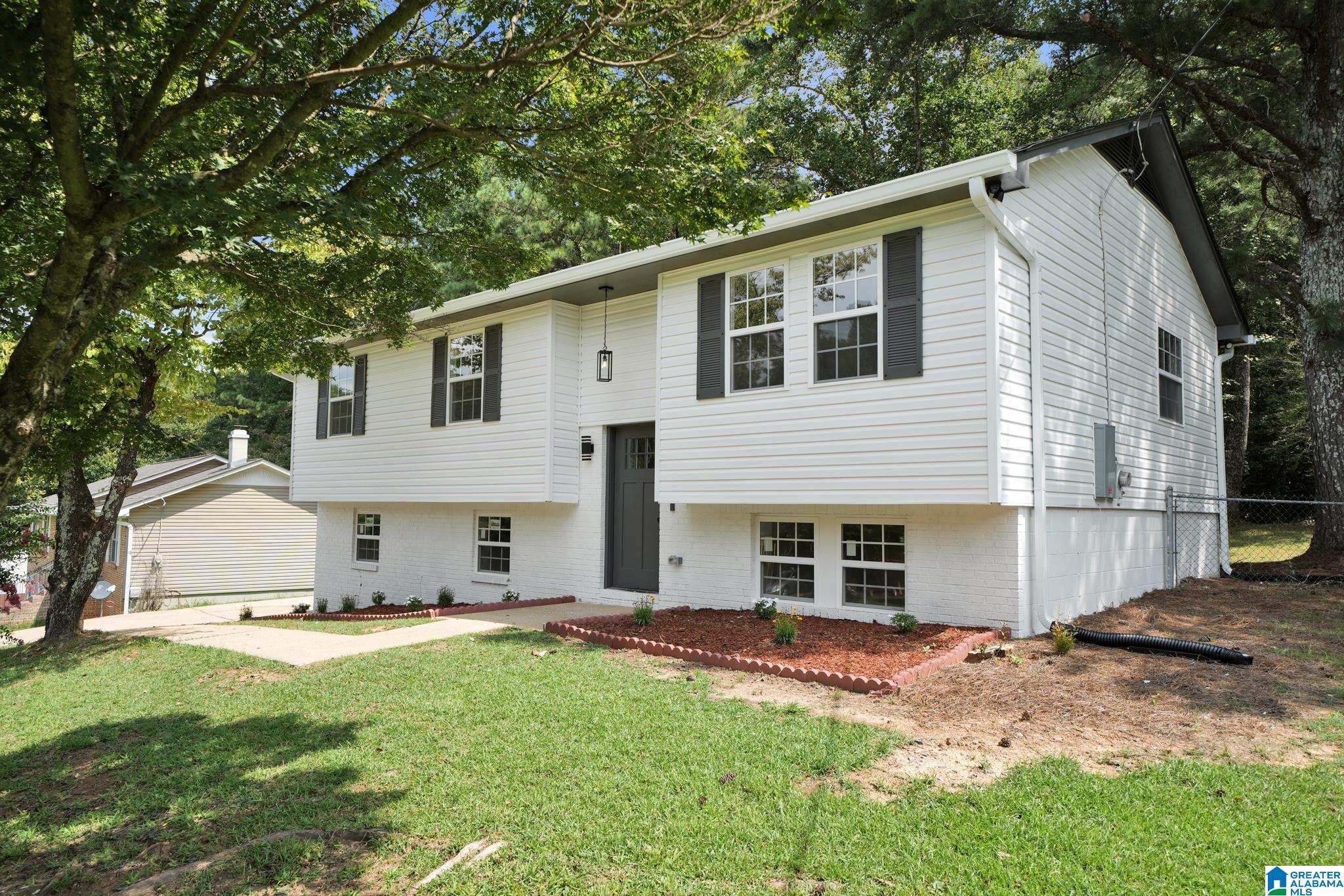 413 DEBBY LANE