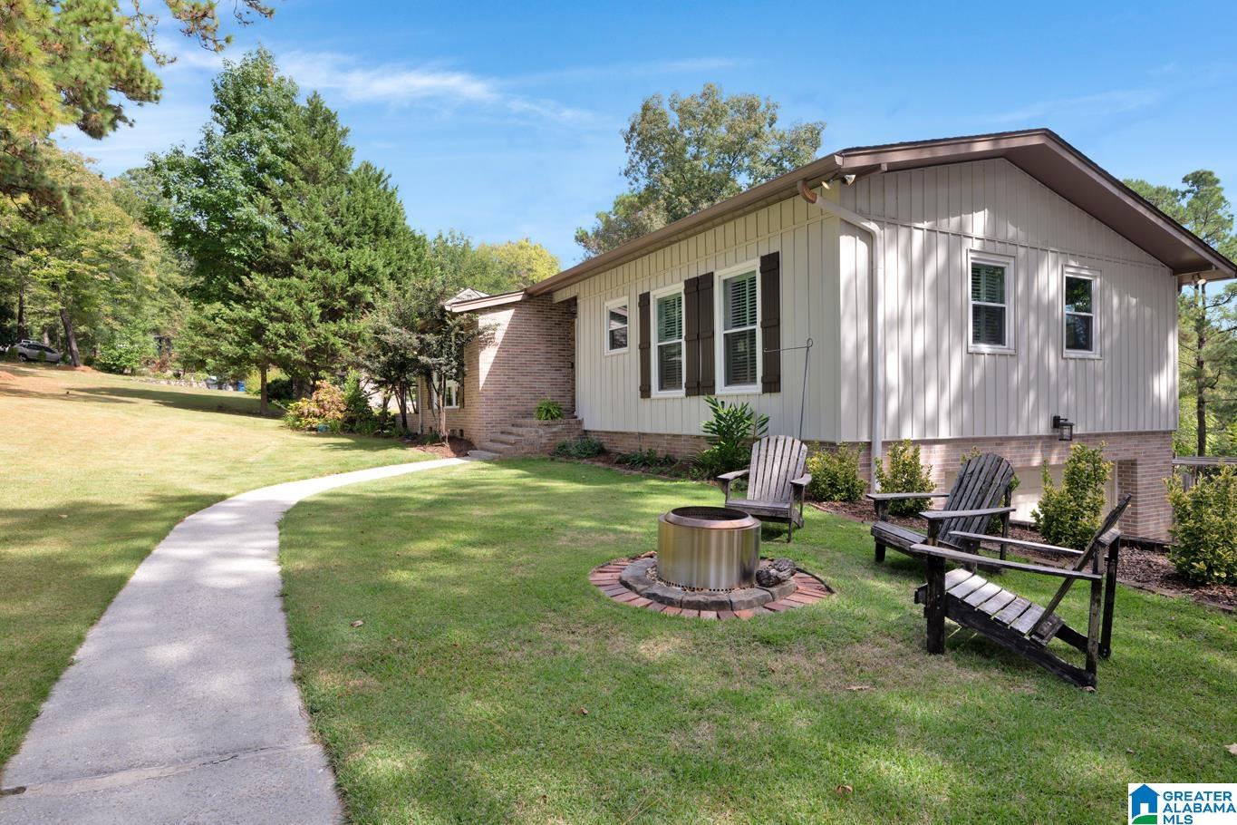 2565 MOUNTAIN WOODS DRIVE