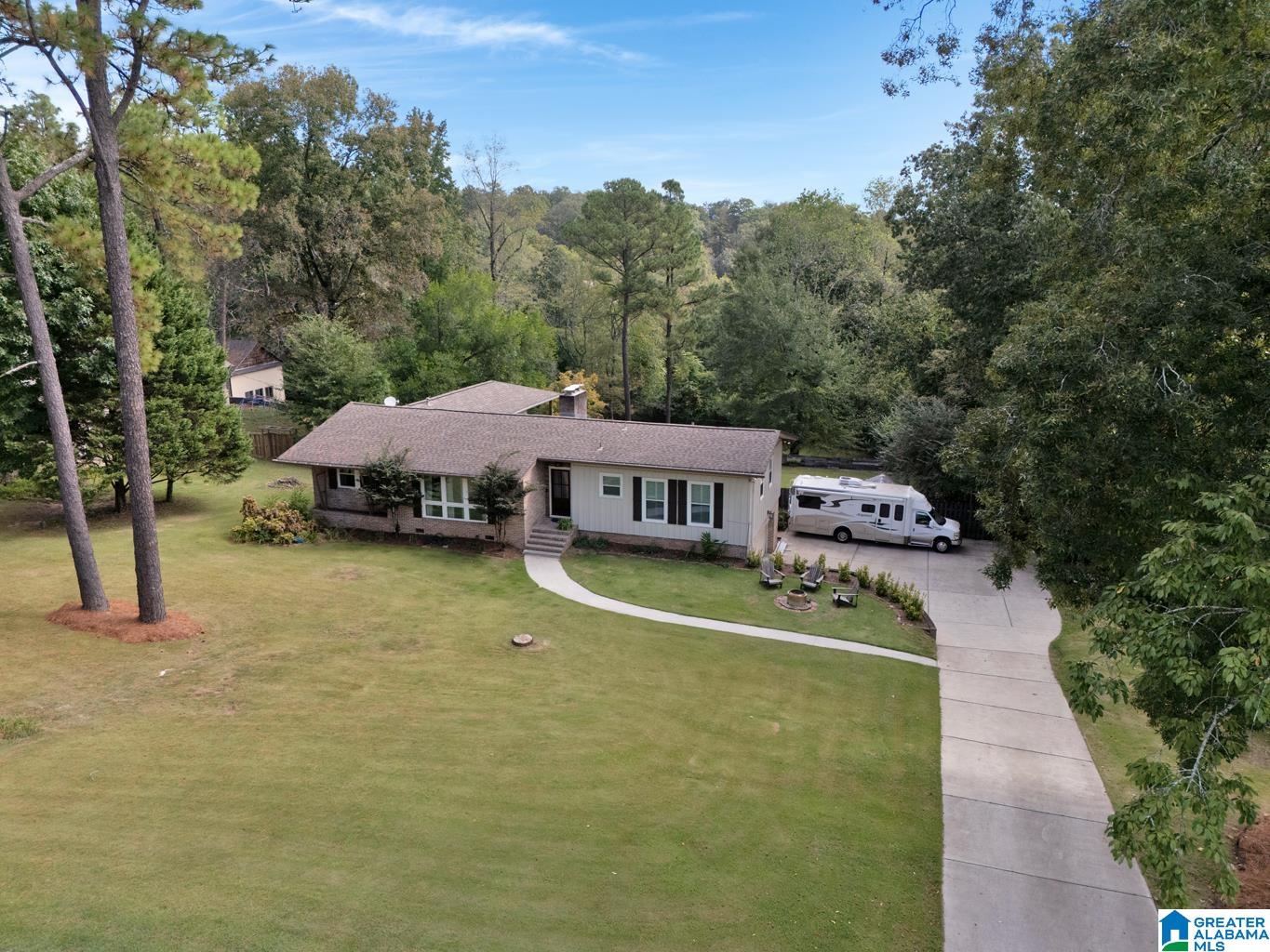 2565 MOUNTAIN WOODS DRIVE