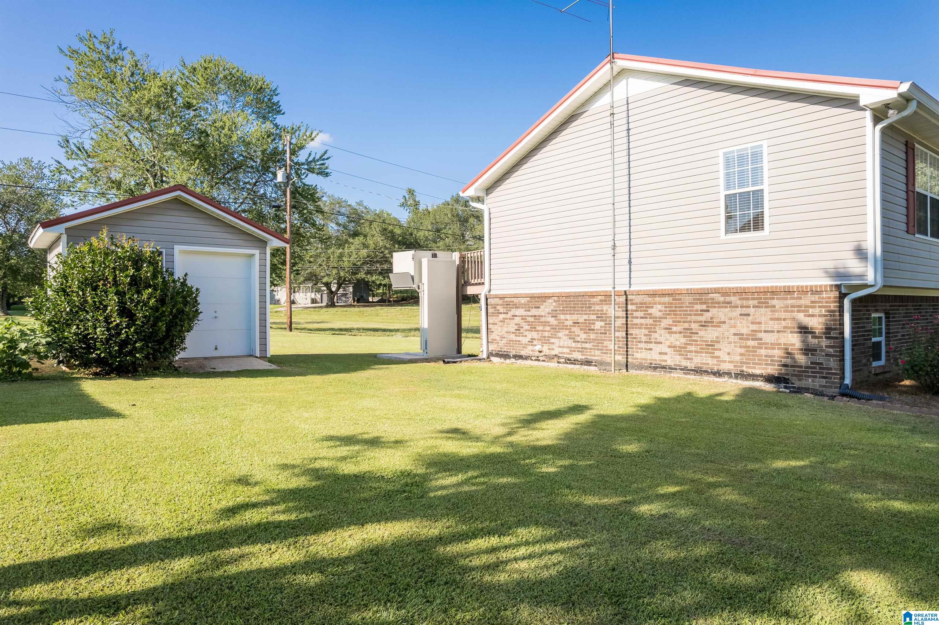 1518 SE 5TH STREET