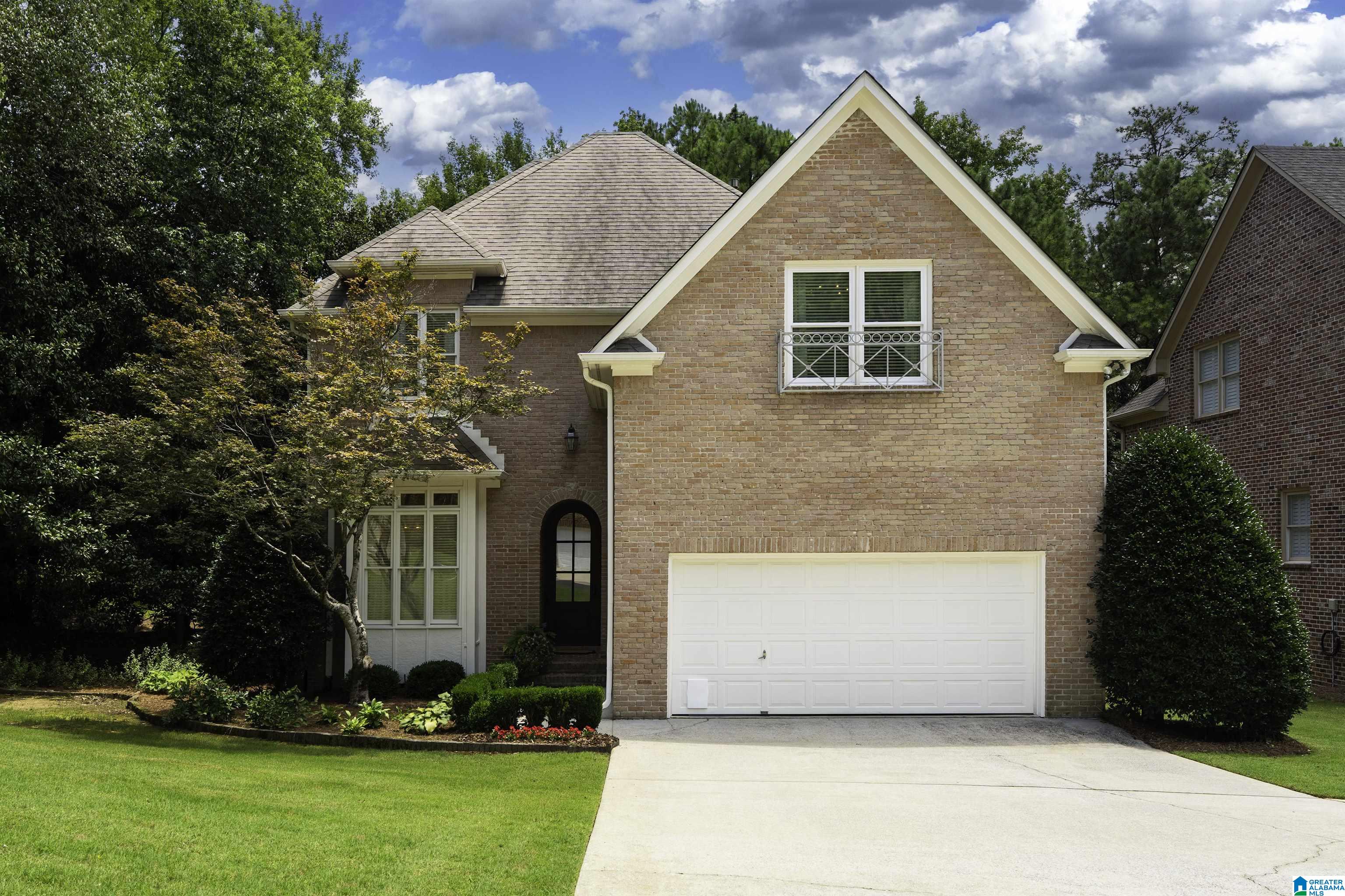 Photo 1 of 41 — 2537 RIVER TRACE CIRCLE, VESTAVIA HILLS, AL 35243