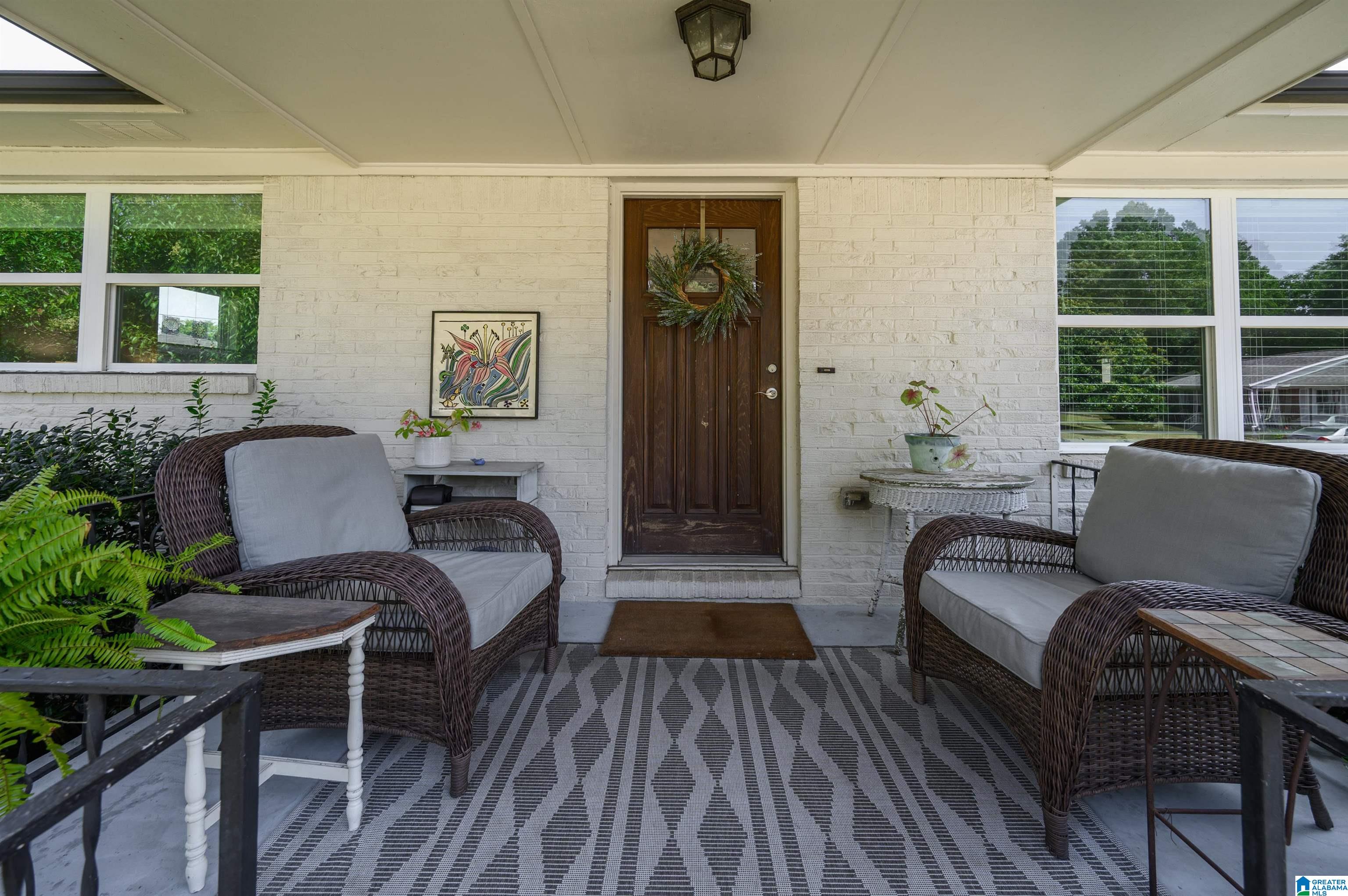 601 OAKMOOR DRIVE