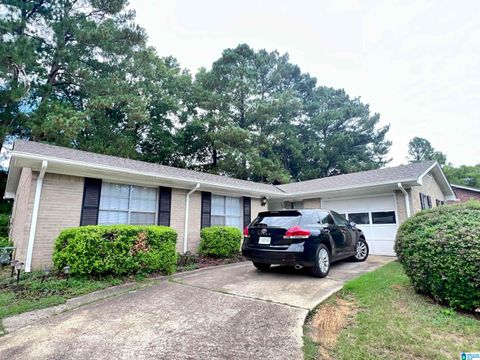 Photo of 2624 Springfield Drive, MONTGOMERY, AL 36108 (MLS # 21449324)