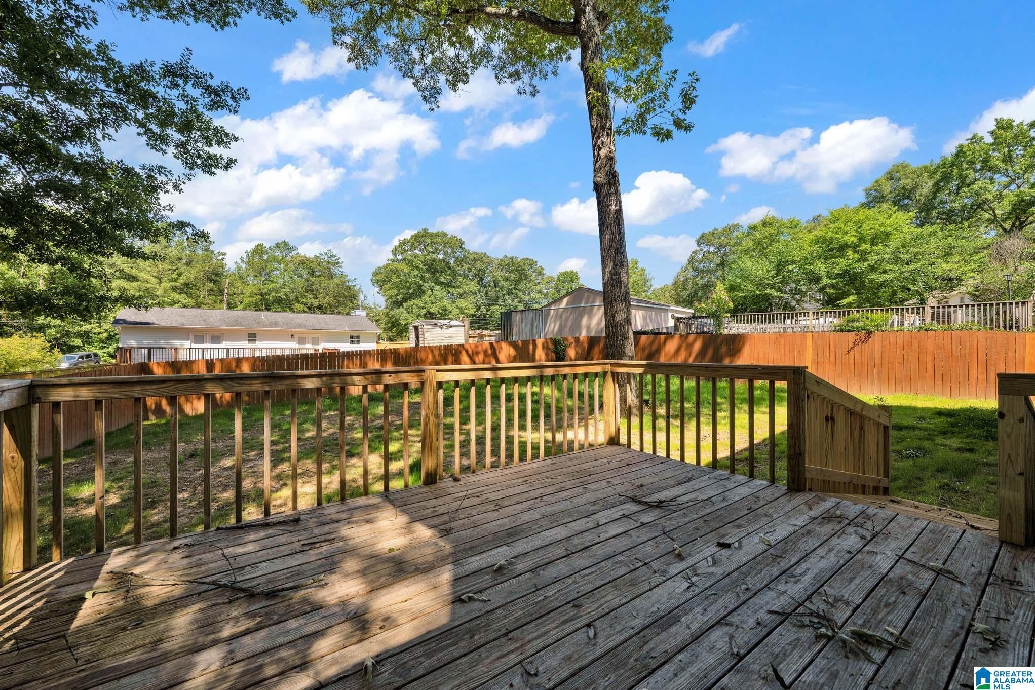 625 OLDE TOWNE LANE