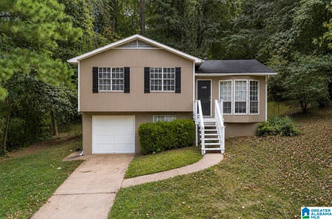 Photo of 5843 Brenda Drive, TRUSSVILLE, AL 35173 (MLS # 21463320)