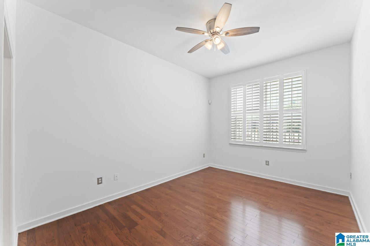 2020 5TH AVENUE S 136