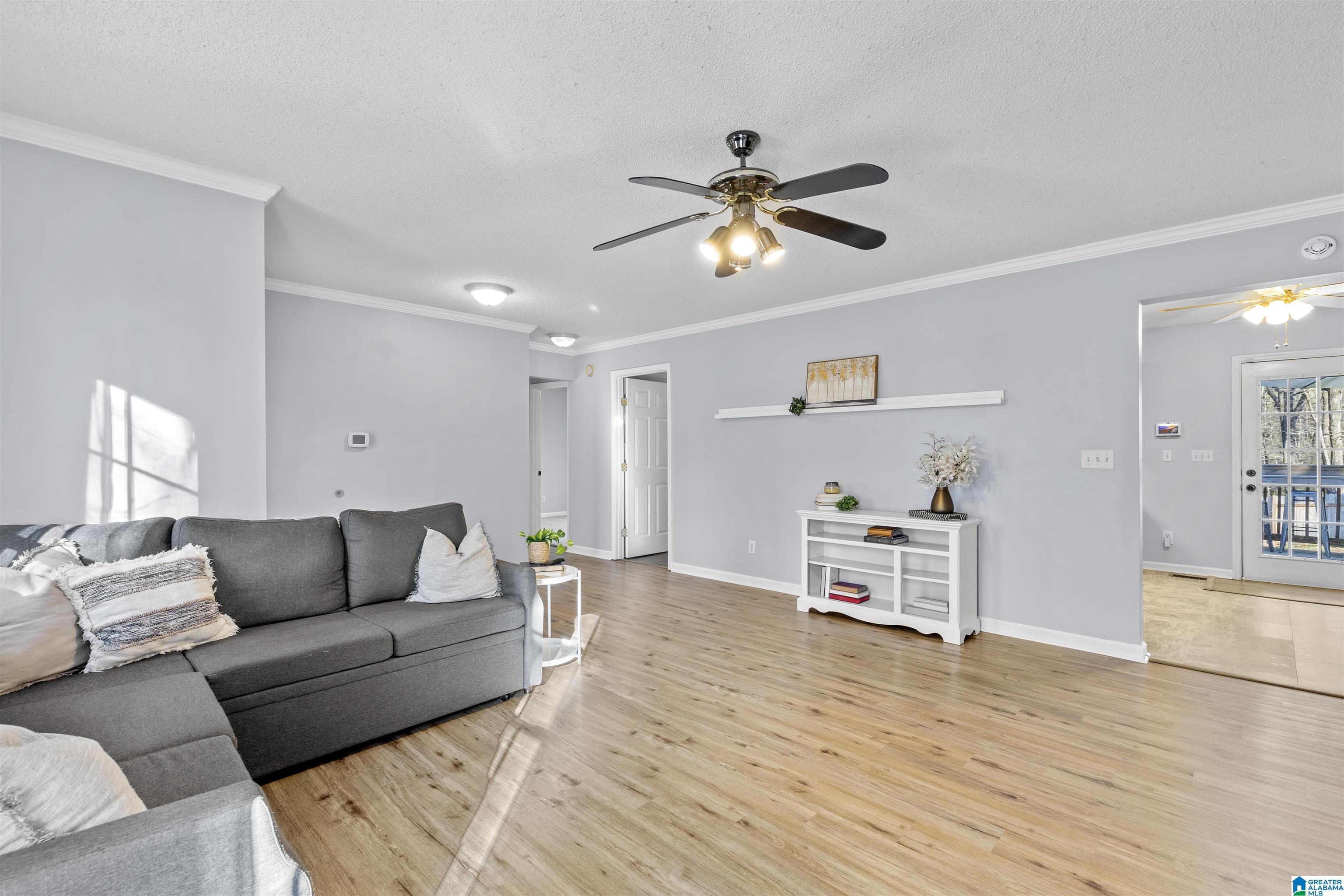 12885 BROADWAY DRIVE