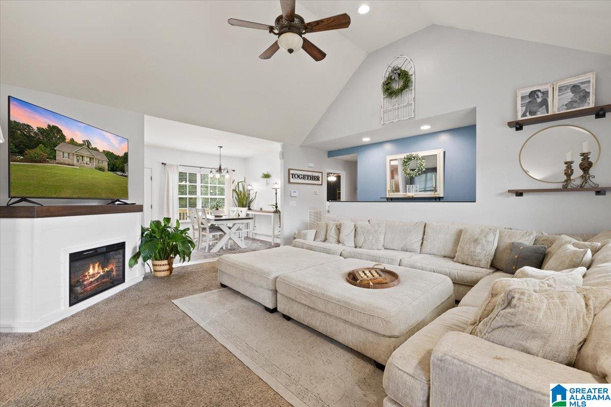 226 THORNBERRY DRIVE