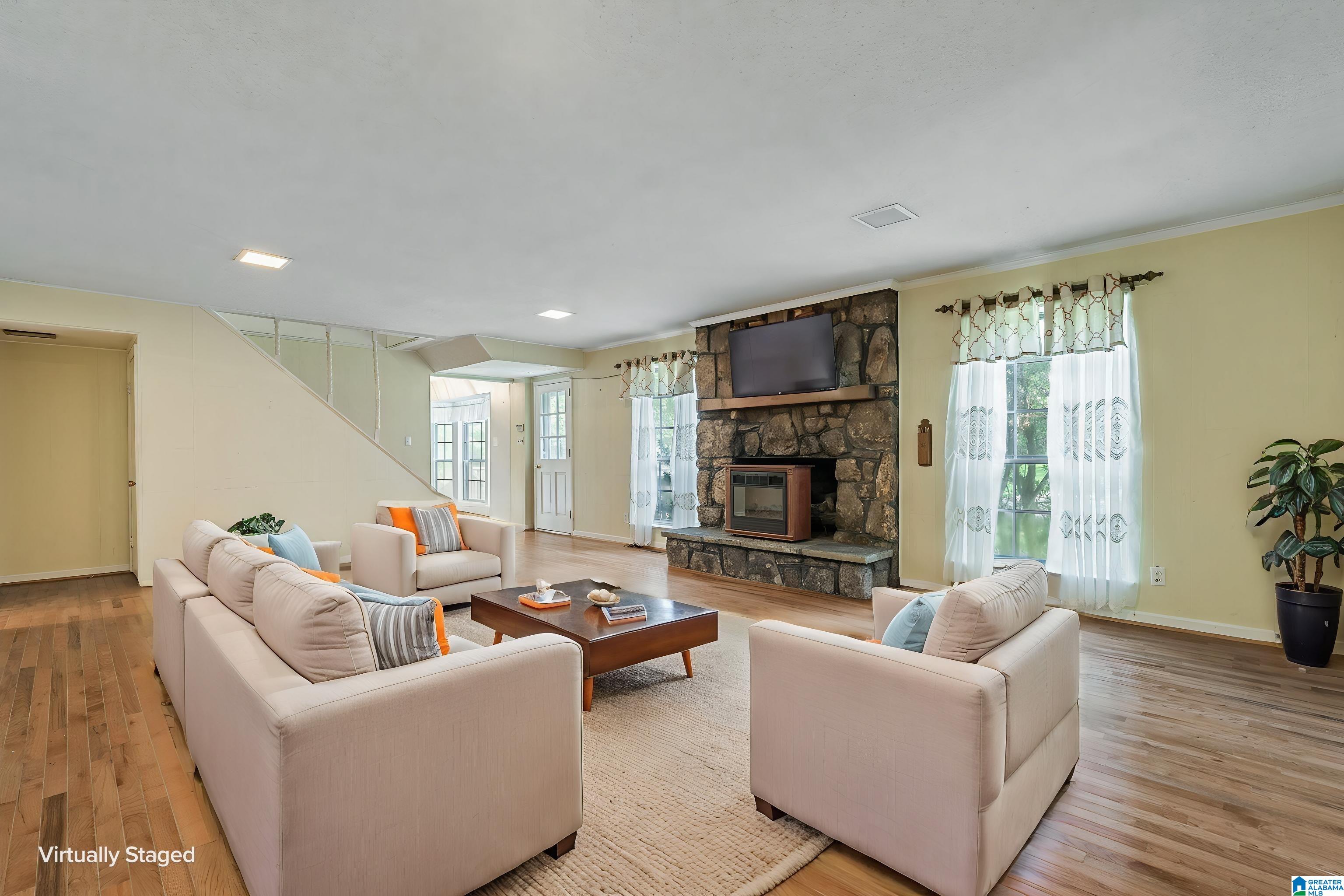 3360 GARRETT DRIVE SE