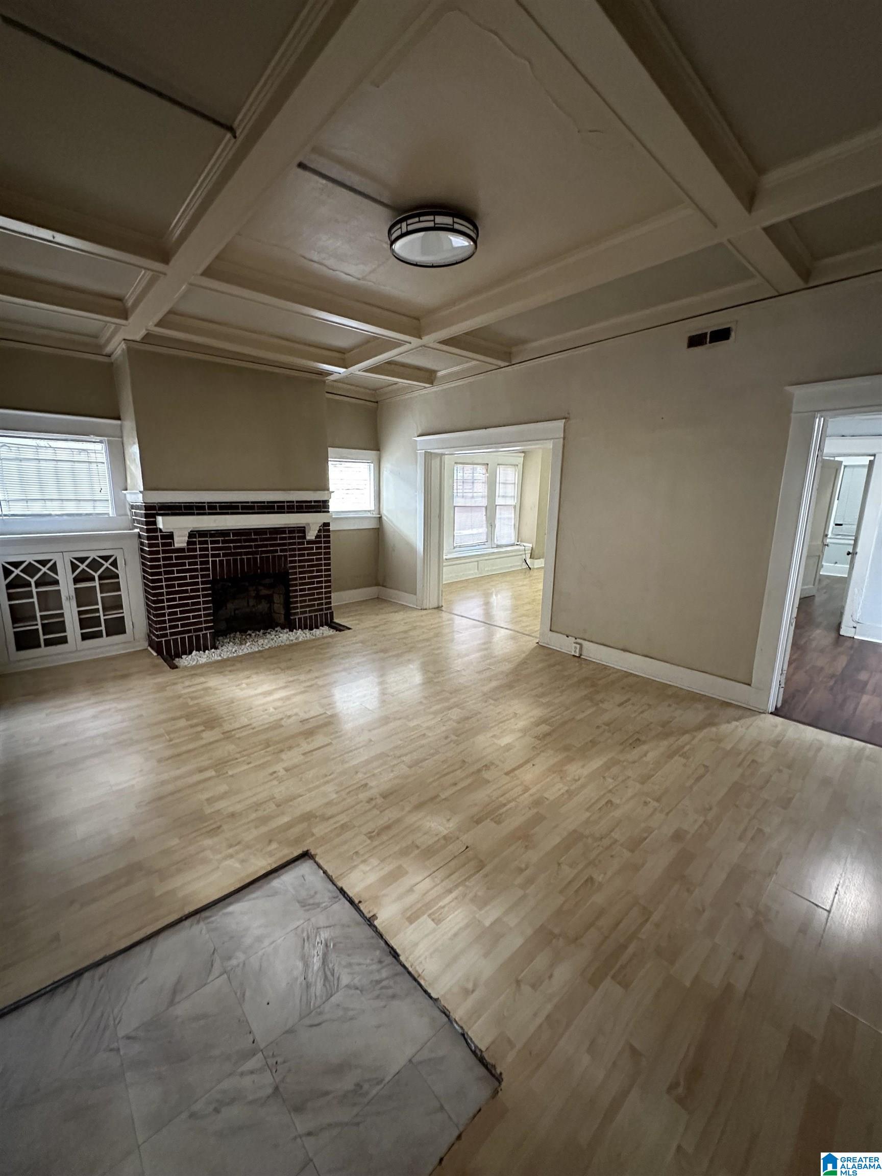 1502 16TH AVENUE S A