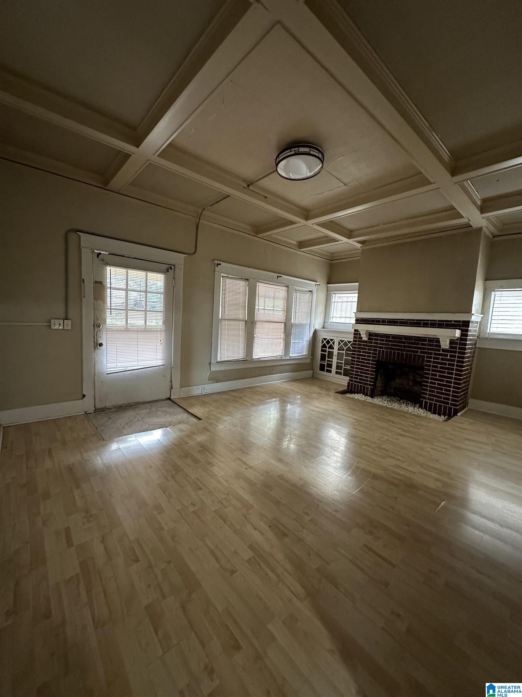 1502 16TH AVENUE S A