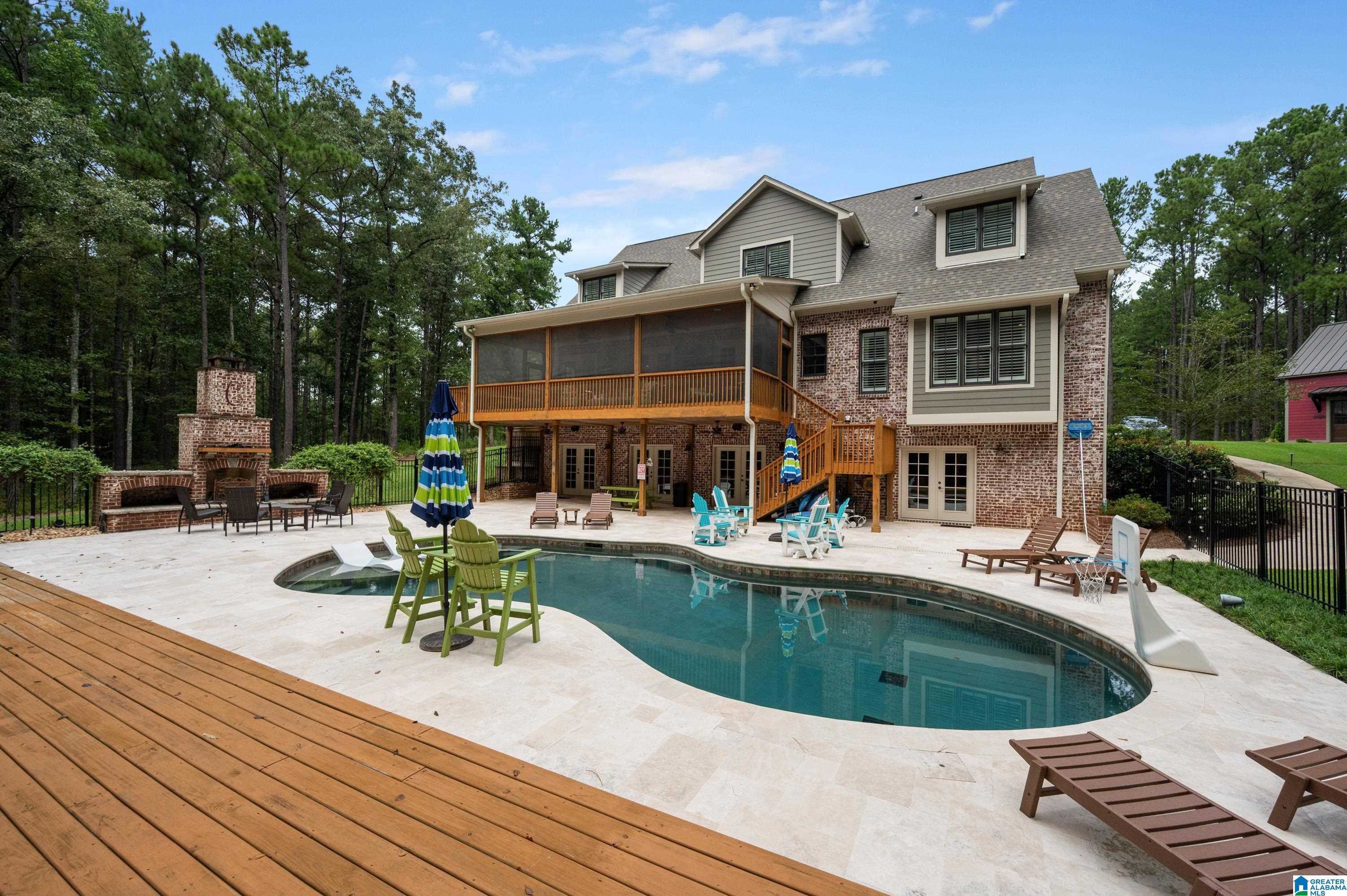 671 OAK HAVEN TRAIL