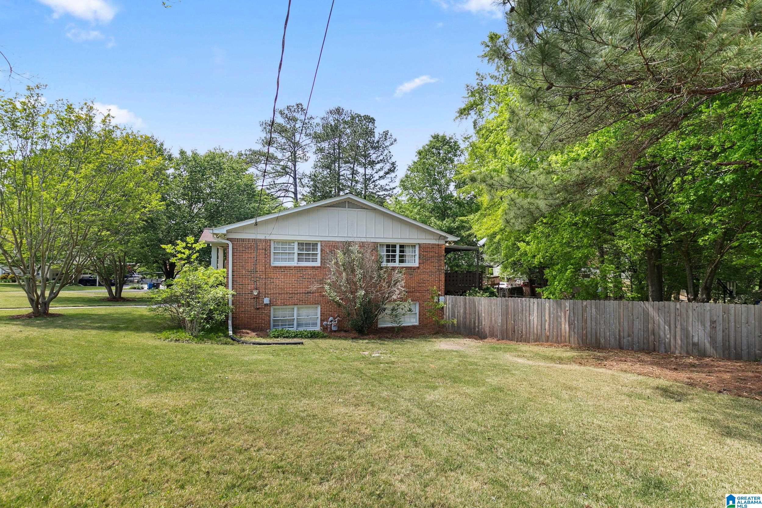 2312 WEXFORD LANE
