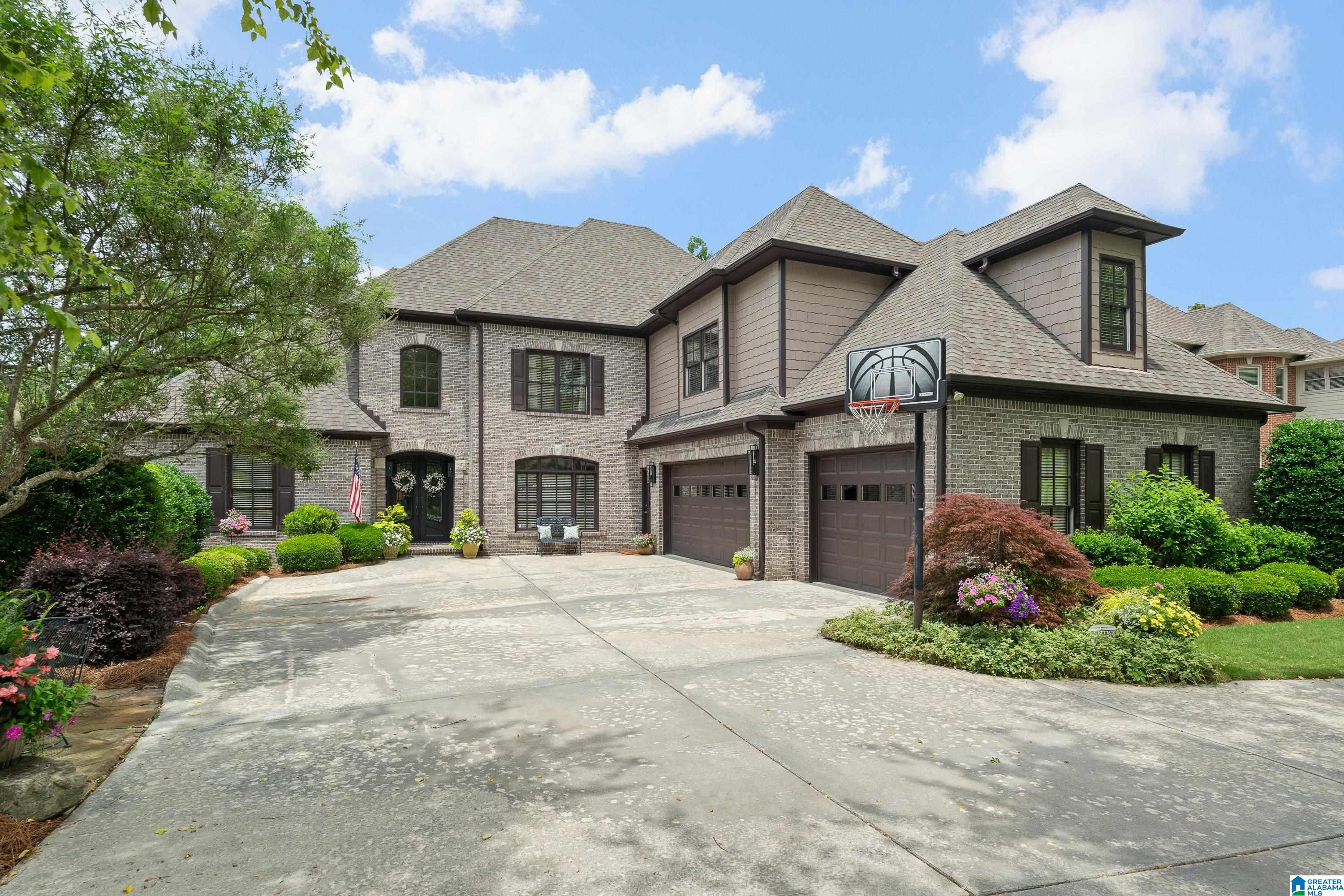 555 HIGHLAND PARK CIRCLE