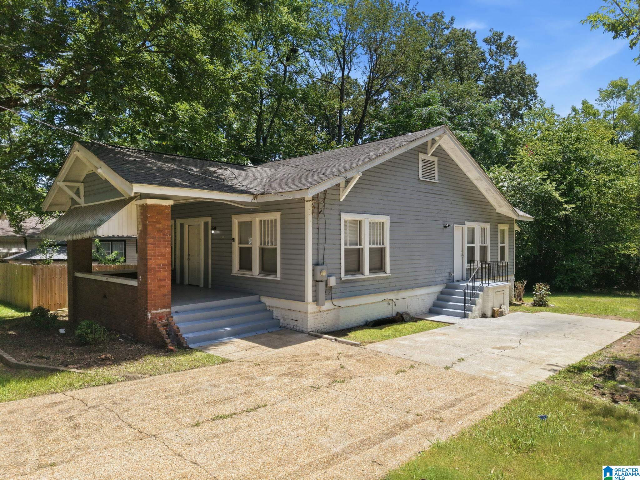 912 WOODWARD ROAD