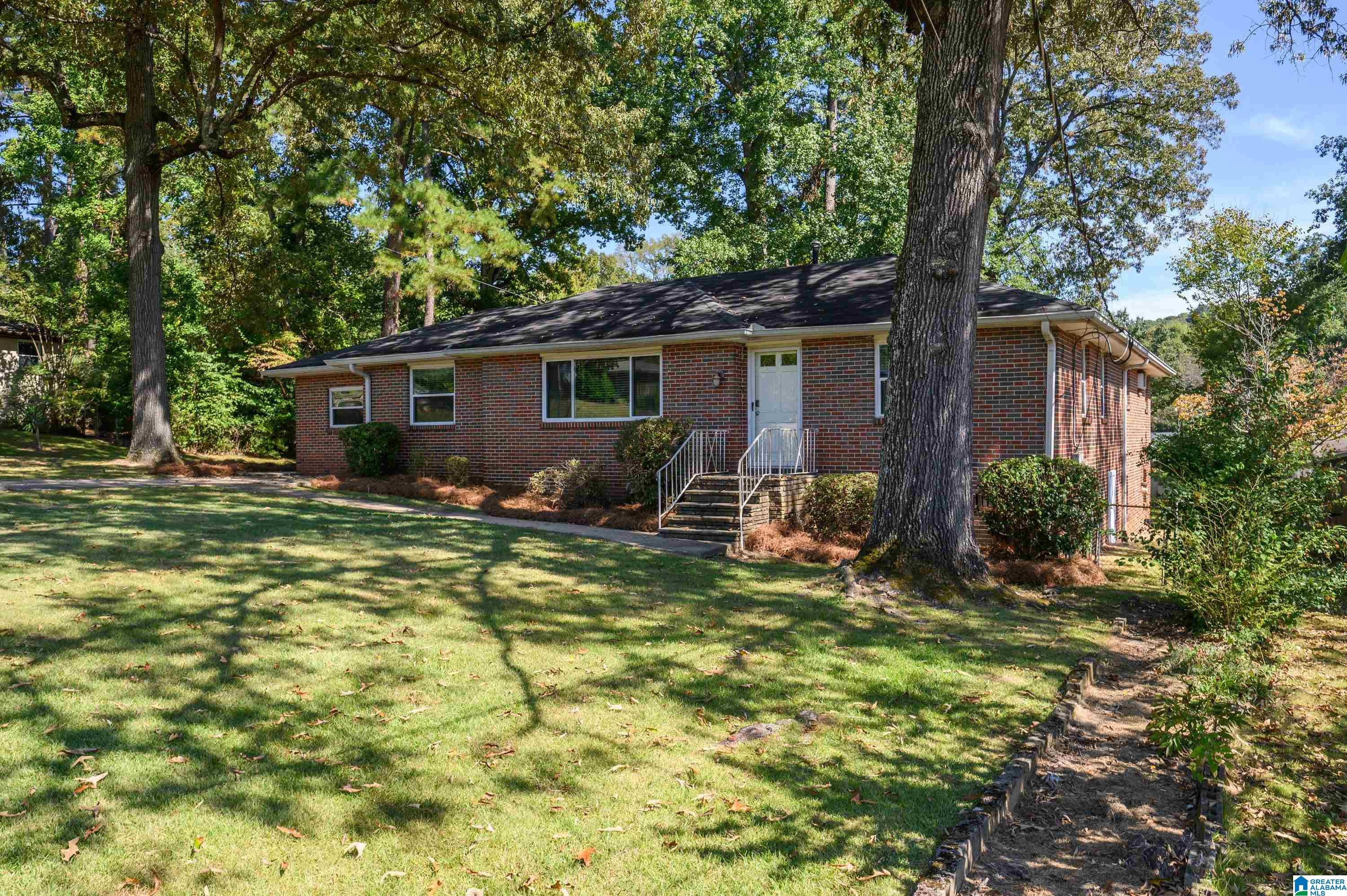 401 REDWOOD STREET
