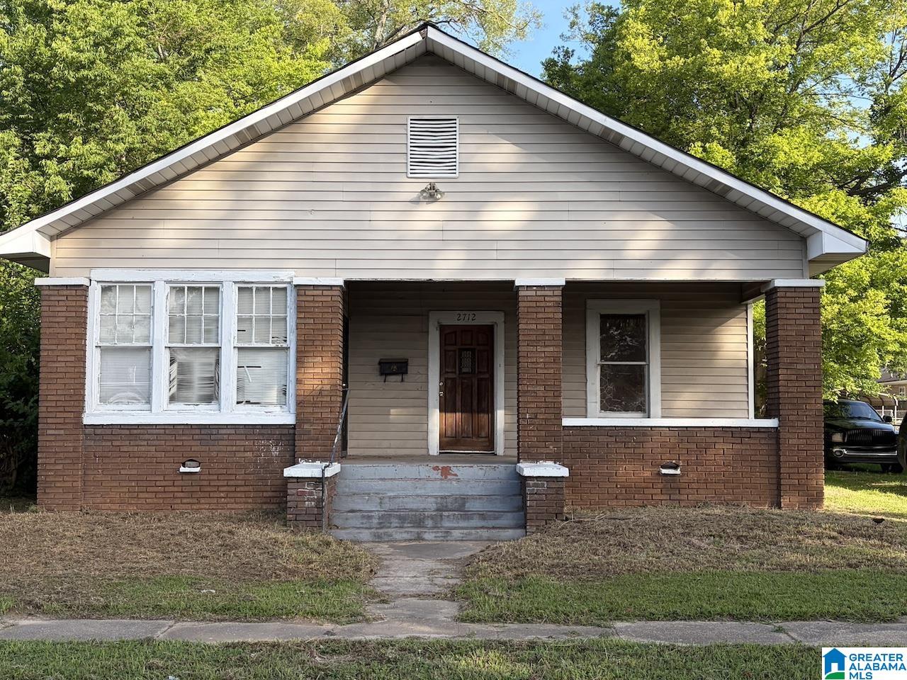 Photo 1 of 20 — 2712 AVENUE H, BIRMINGHAM, AL 35218
