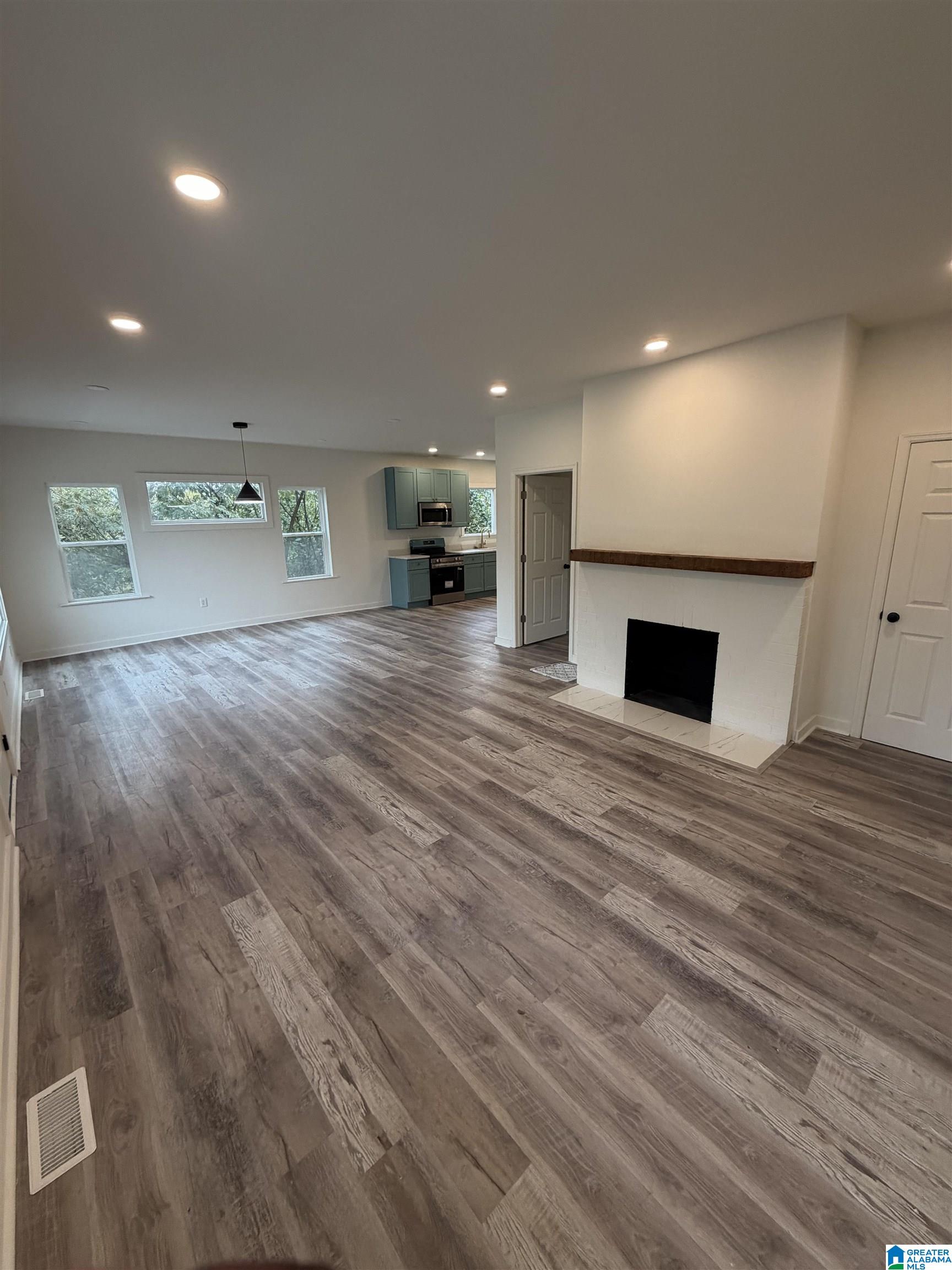 3621 NORWOOD BOULEVARD