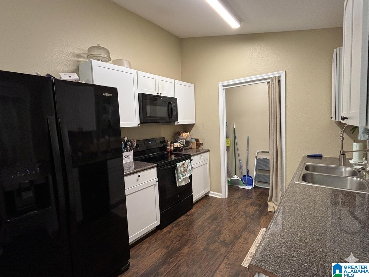 564 COUNTRY BREEZE CIRCLE