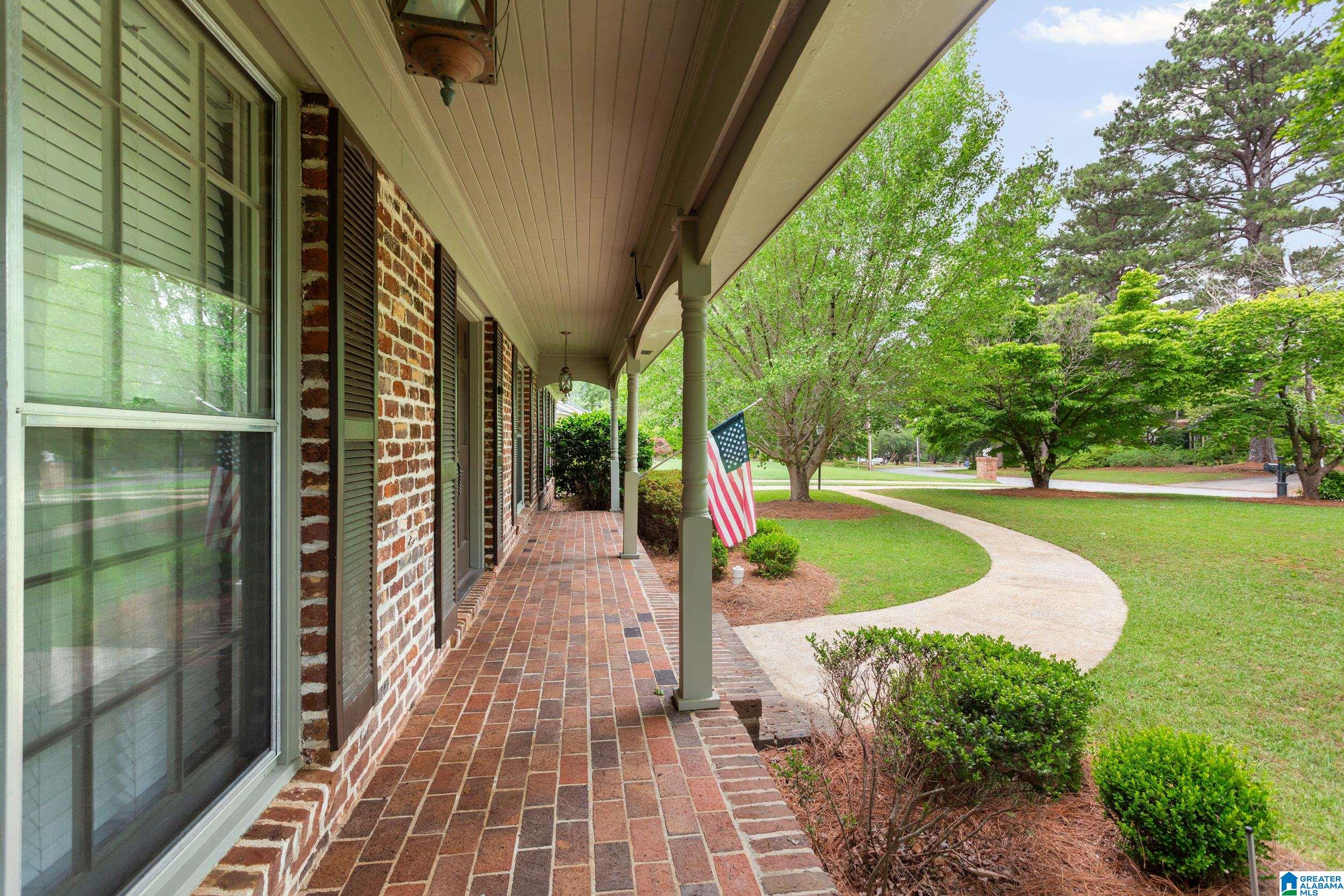 1123 SHADY LANE CIRCLE