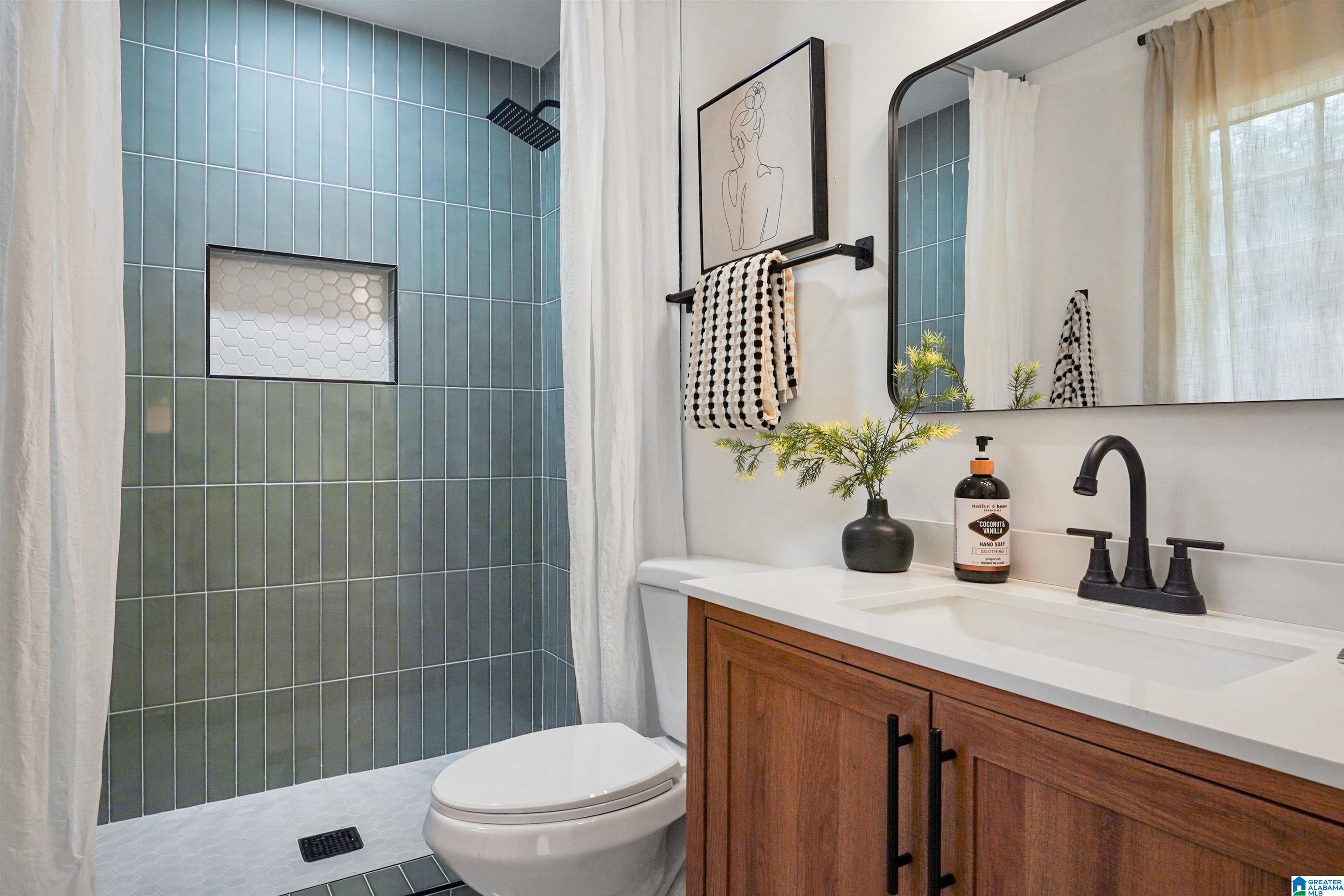 1013 FERRO AVENUE - Photo 3