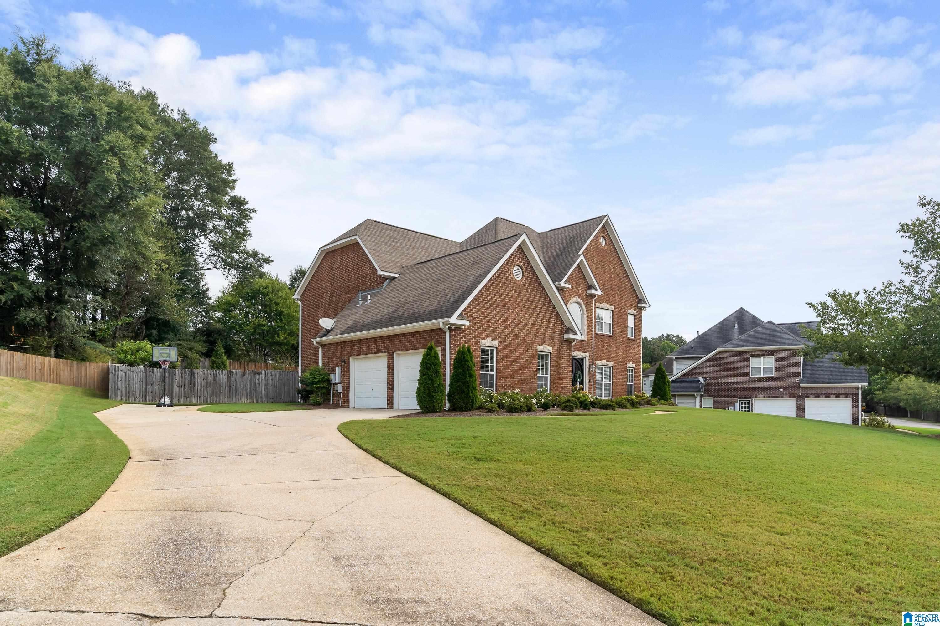 4949 KEITH DRIVE