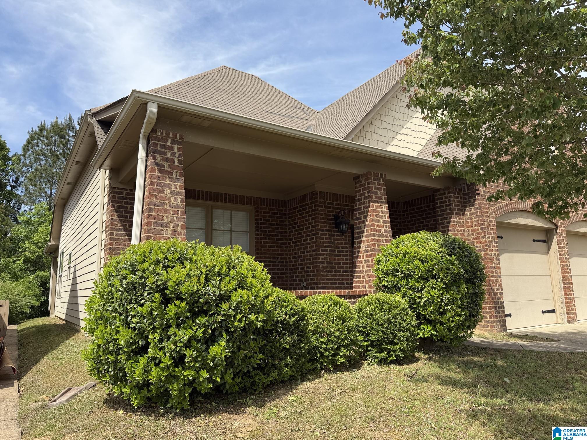 513 FOX RUN LANE