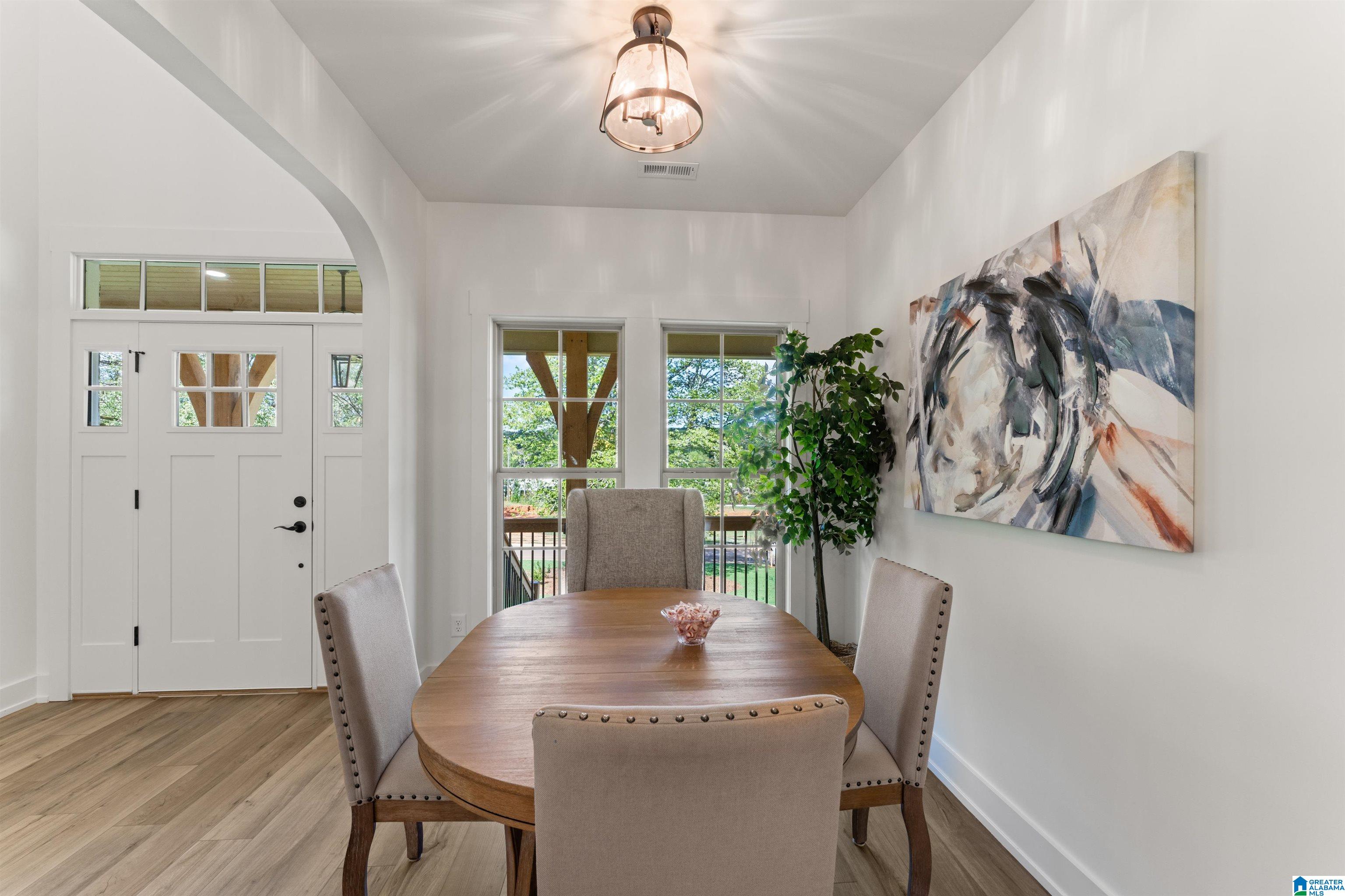 390 JACOBS LOOP