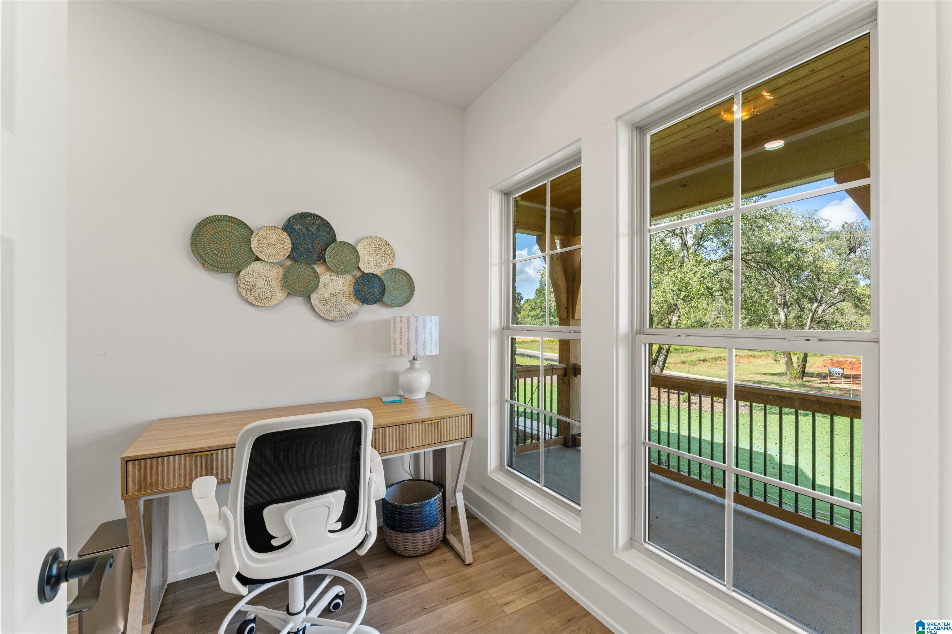 390 JACOBS LOOP