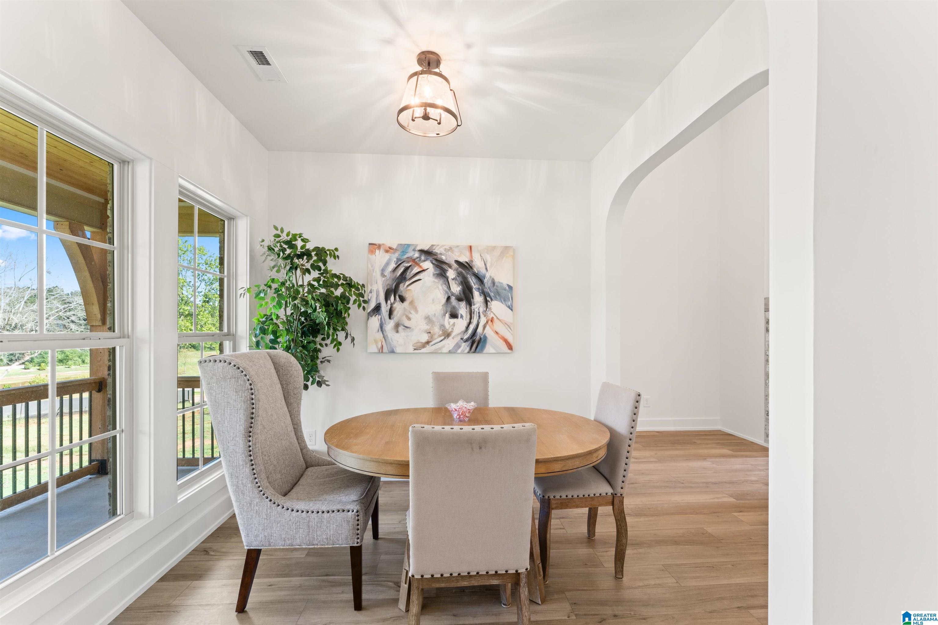 390 JACOBS LOOP