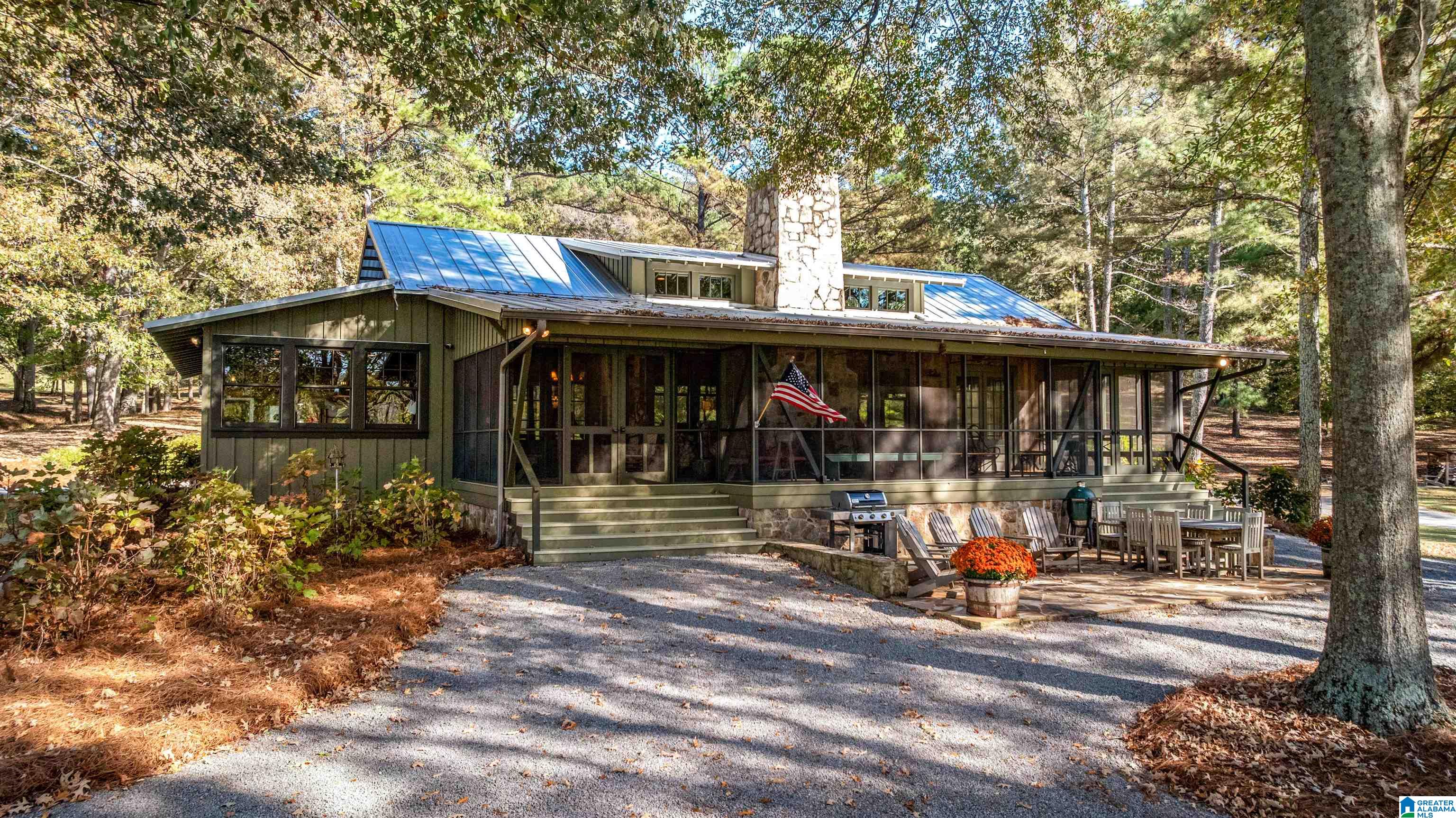 575 GUINNS COVE LANE