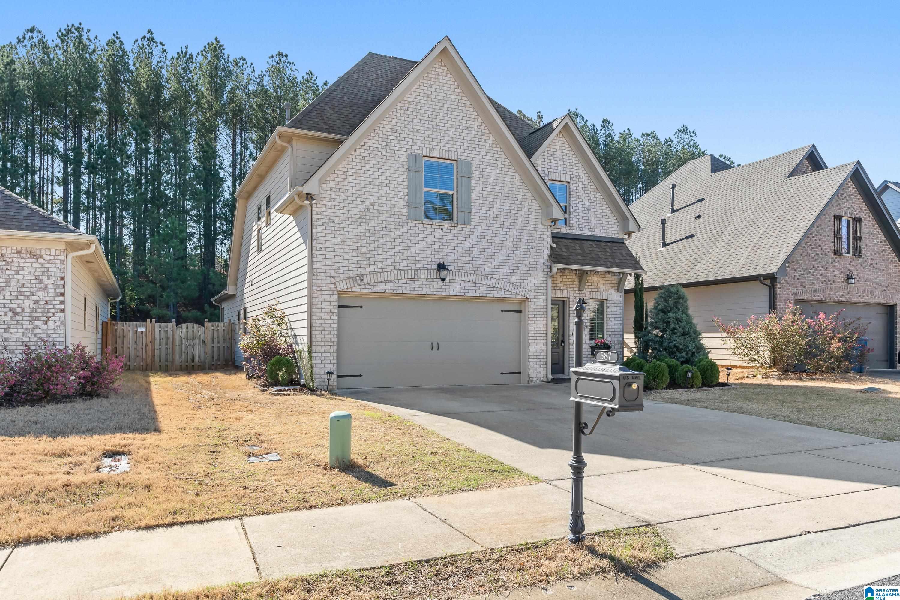 587 GRAYSON PLACE