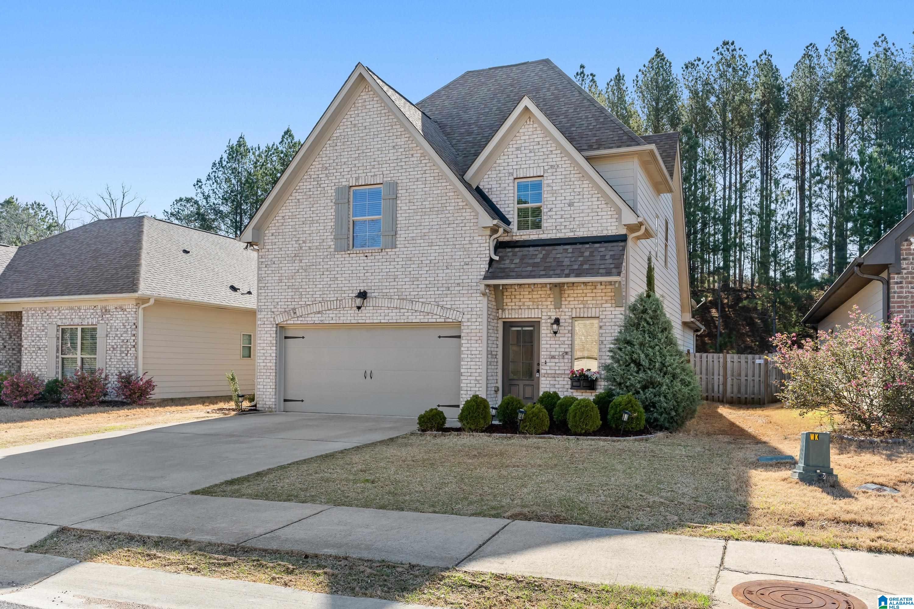 587 GRAYSON PLACE