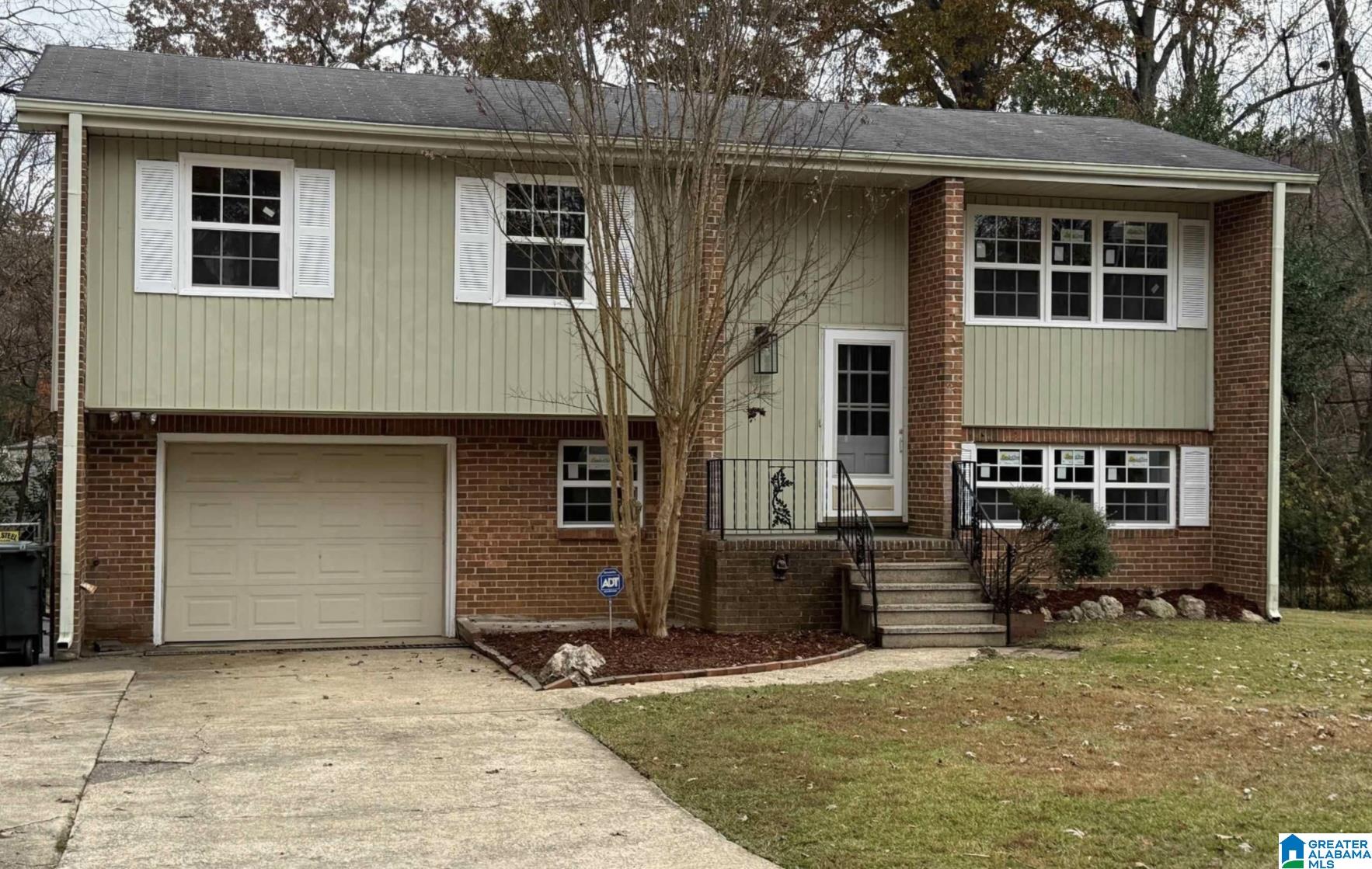 Photo 1 of 1 — 5145 NORTHUMBERLAND ROAD, IRONDALE, AL 35210