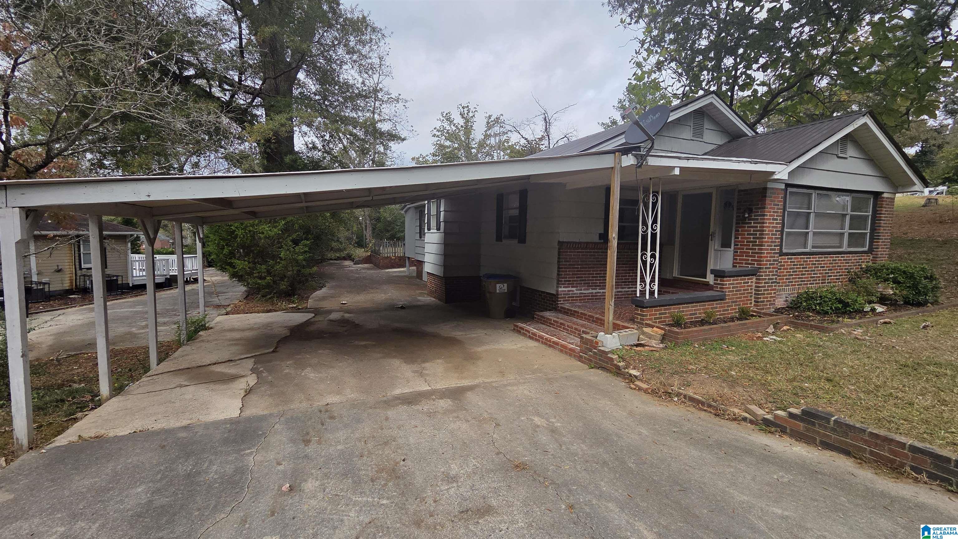 1128 SKYLINE DRIVE