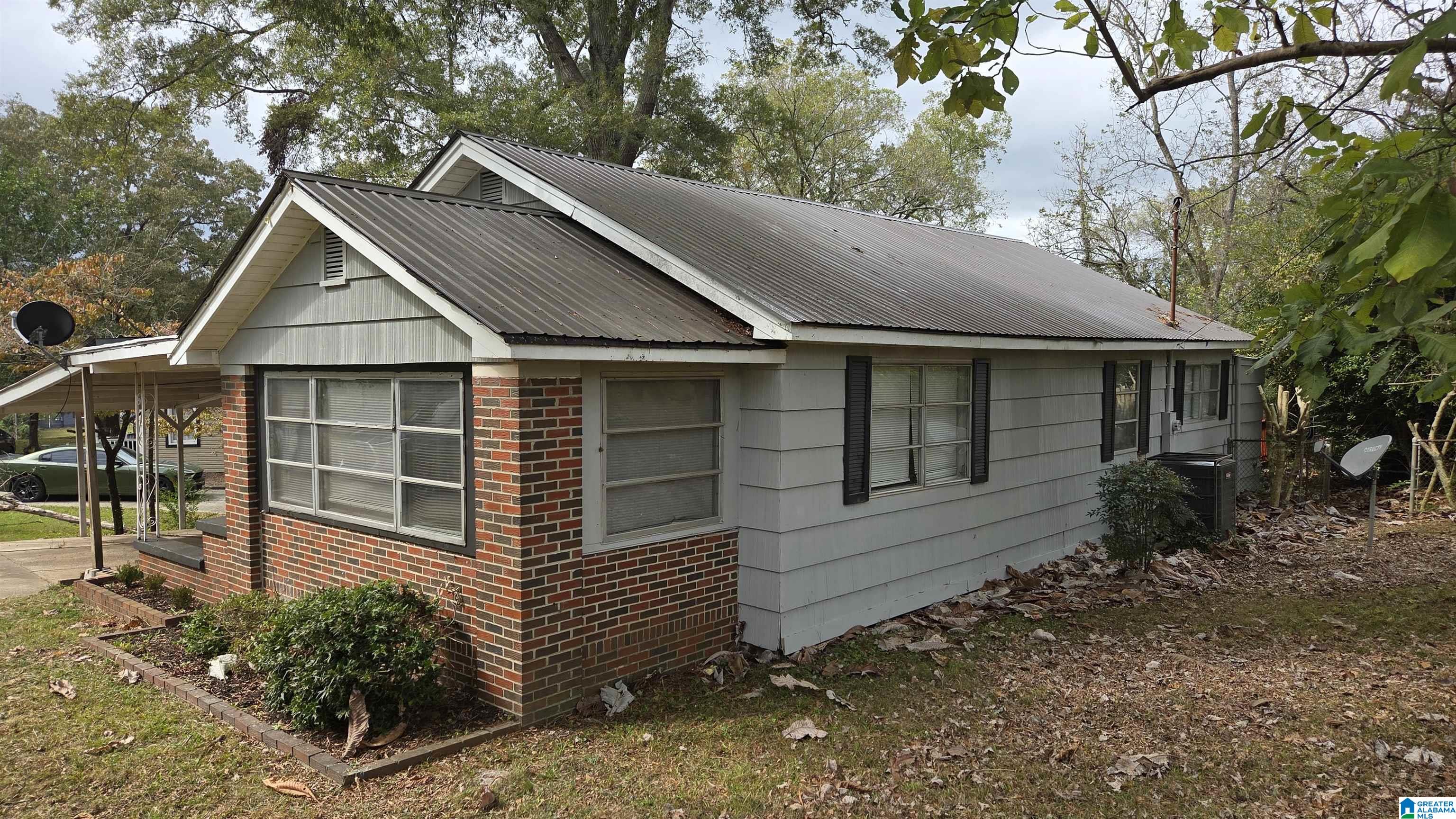 1128 SKYLINE DRIVE