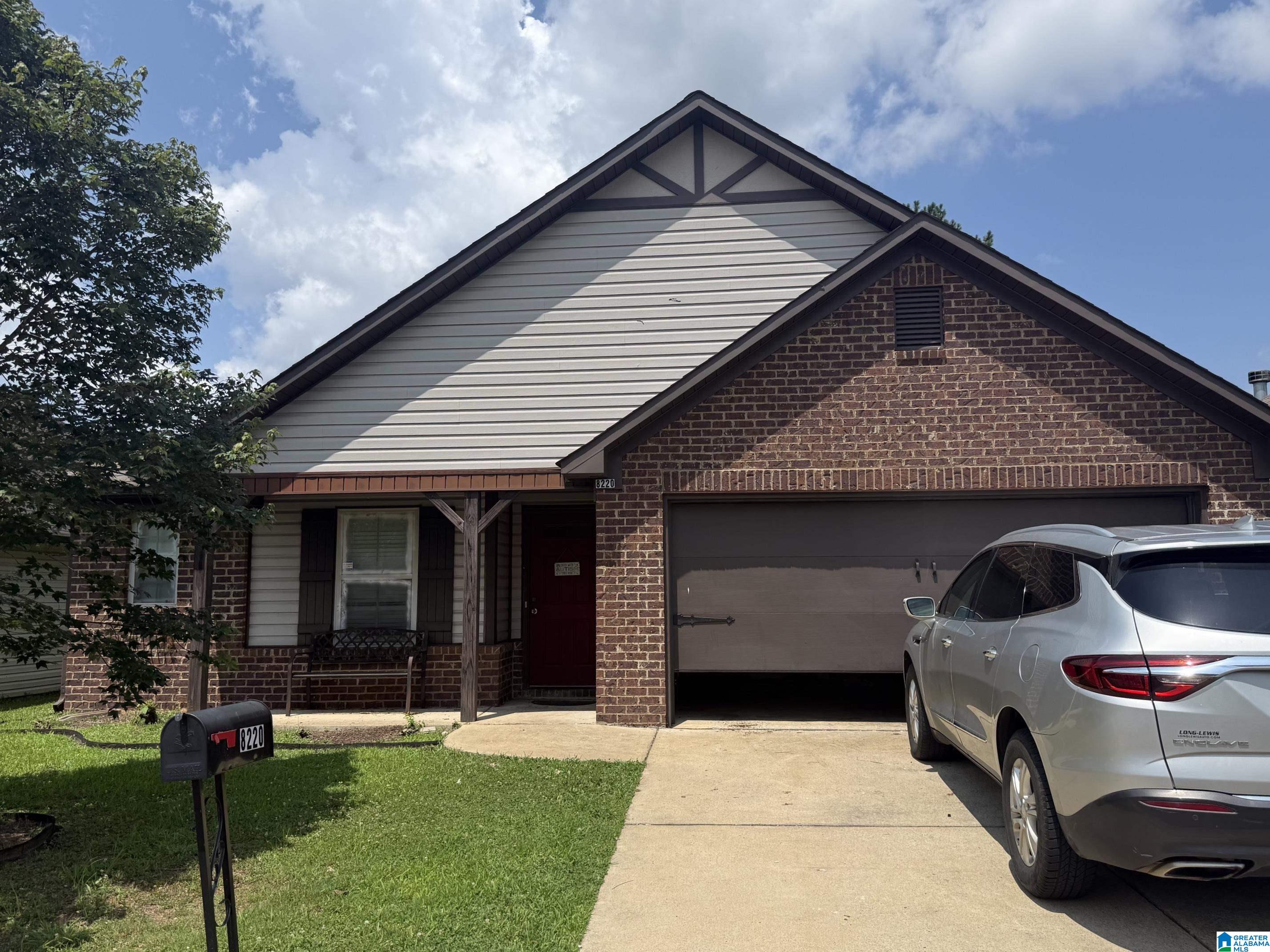8220 FRANKLIN LANE