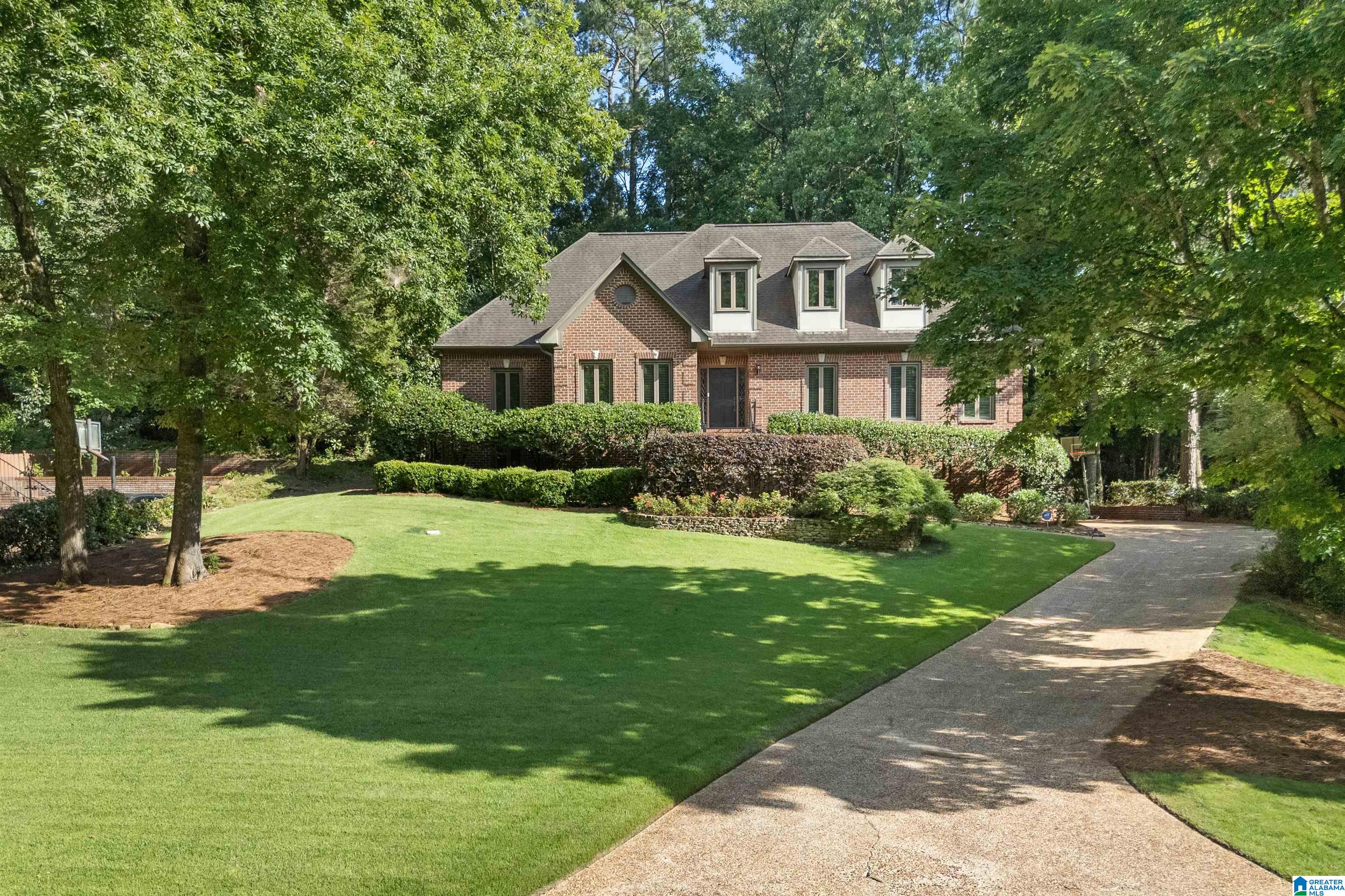 2170 BANEBERRY DRIVE