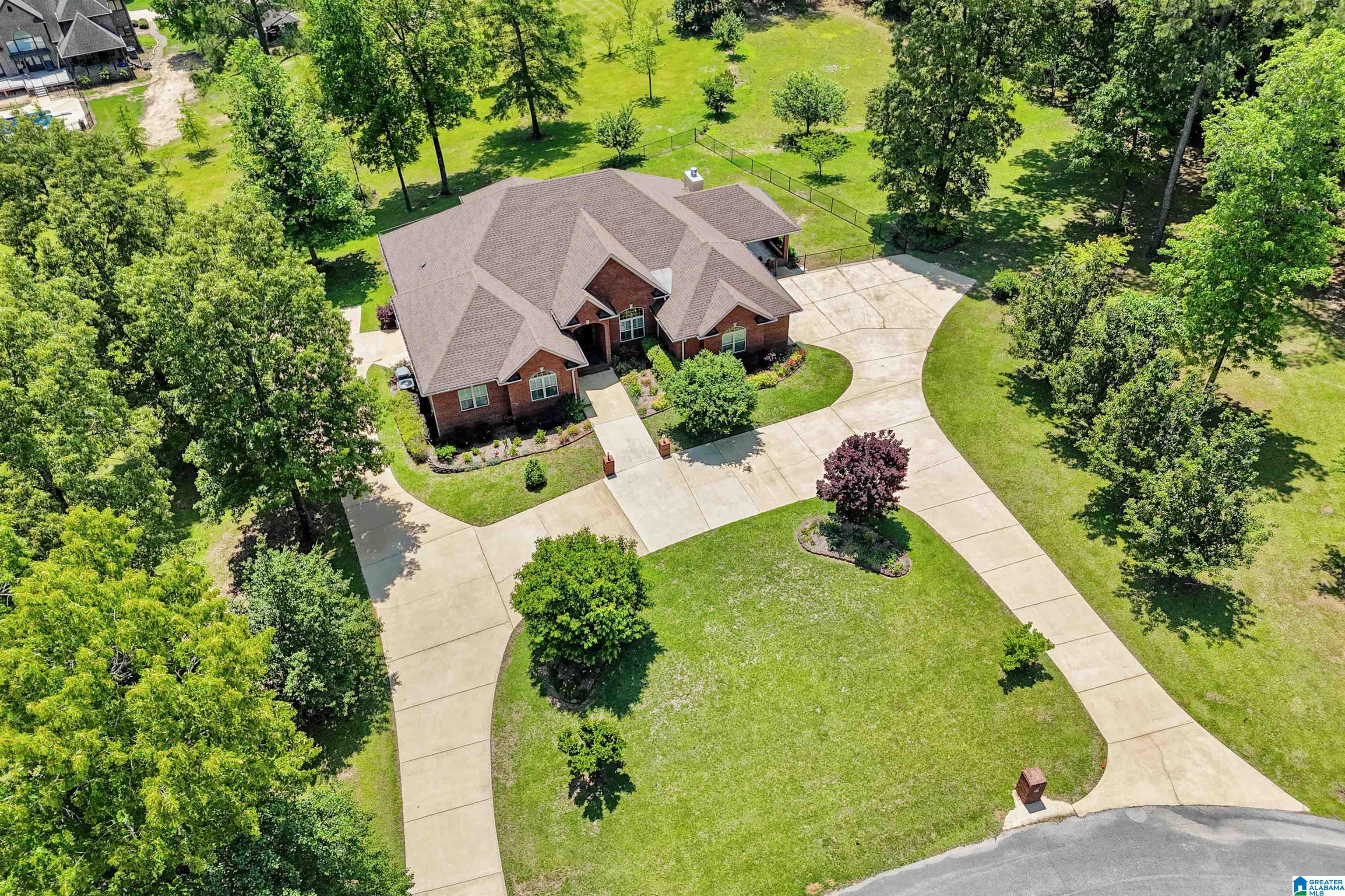 392 FAWN LANE