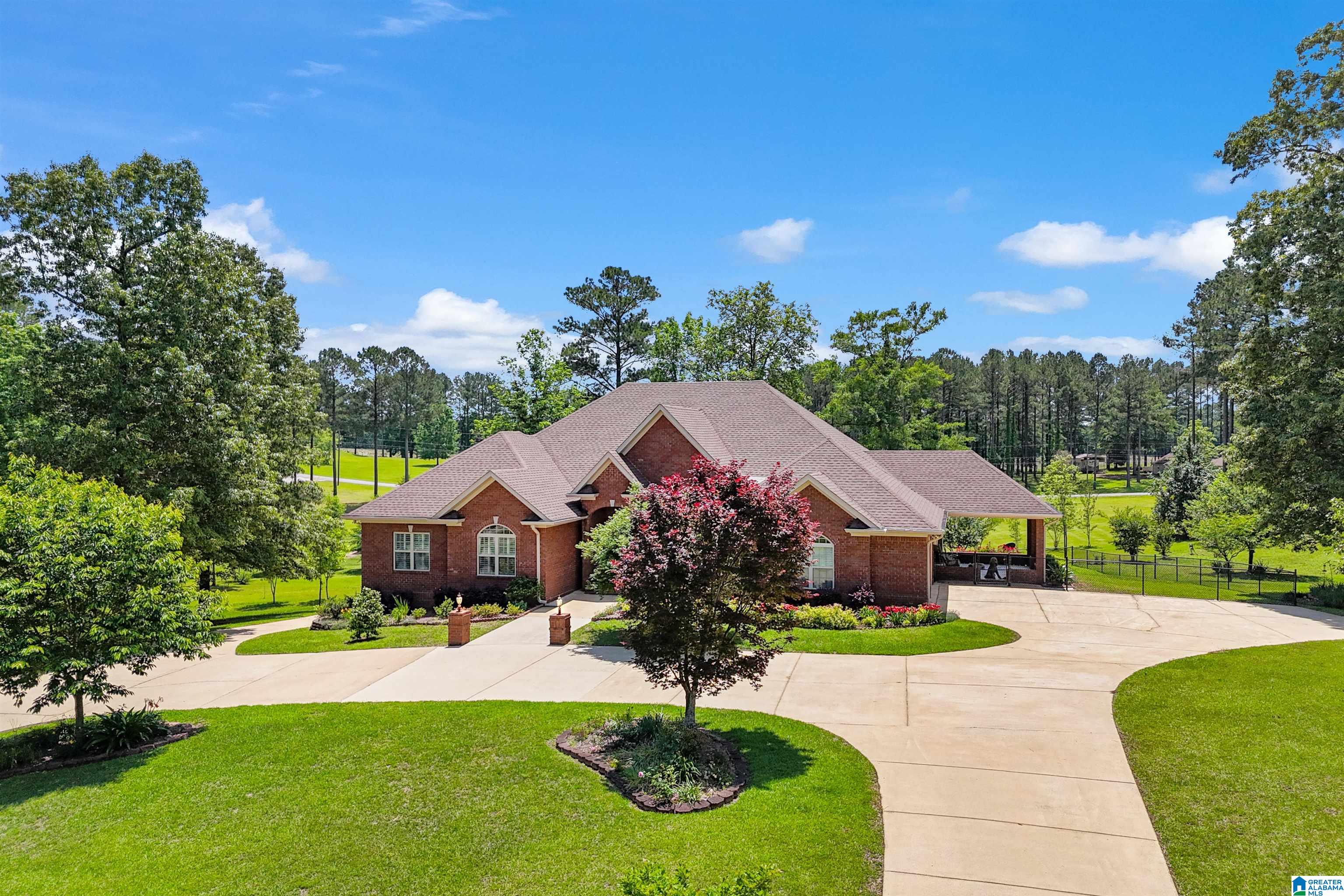392 FAWN LANE